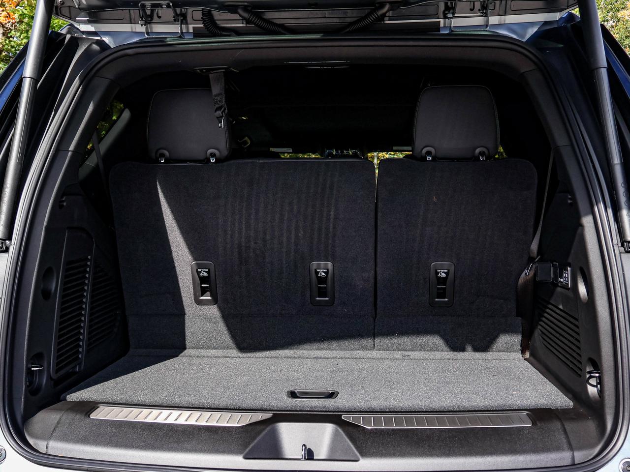 2027 Chevrolet Tahoe HIGH COUNTRY Photo