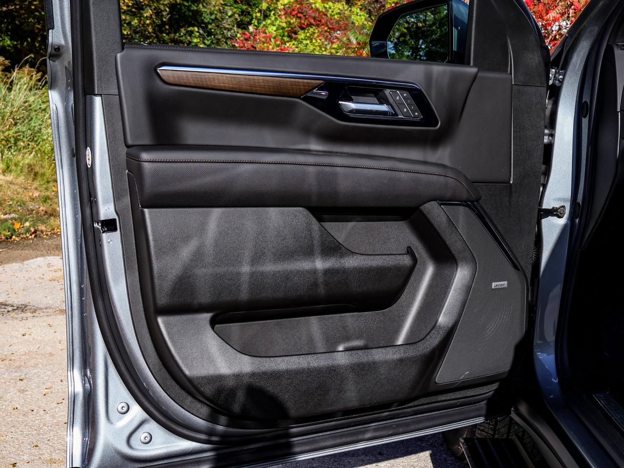 2027 Chevrolet Tahoe HIGH COUNTRY Photo