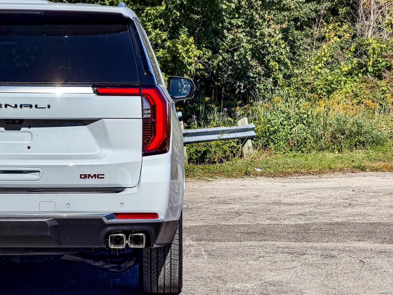 2027 GMC Yukon XL Denali Photo