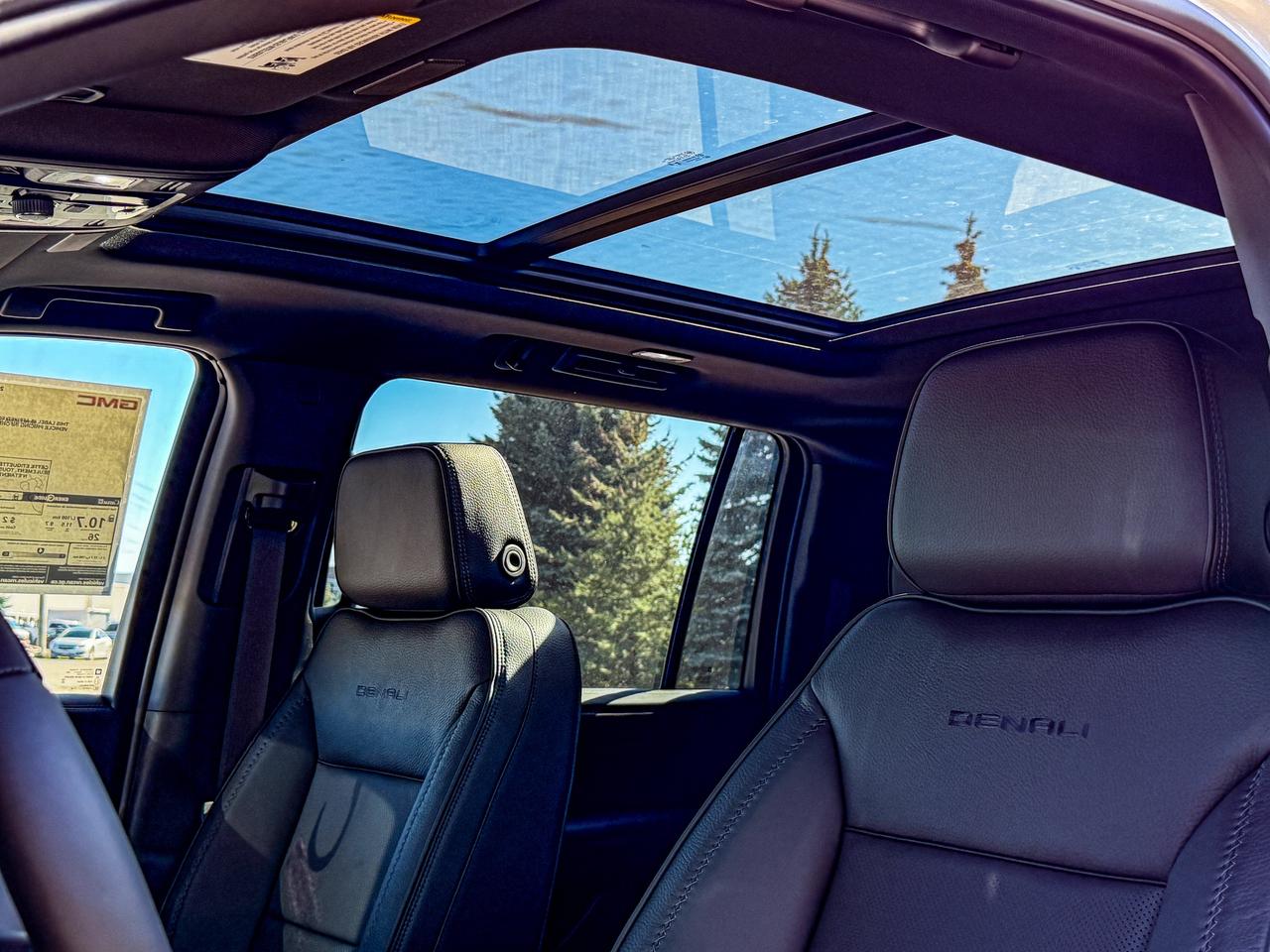 2027 GMC Yukon XL Denali Photo