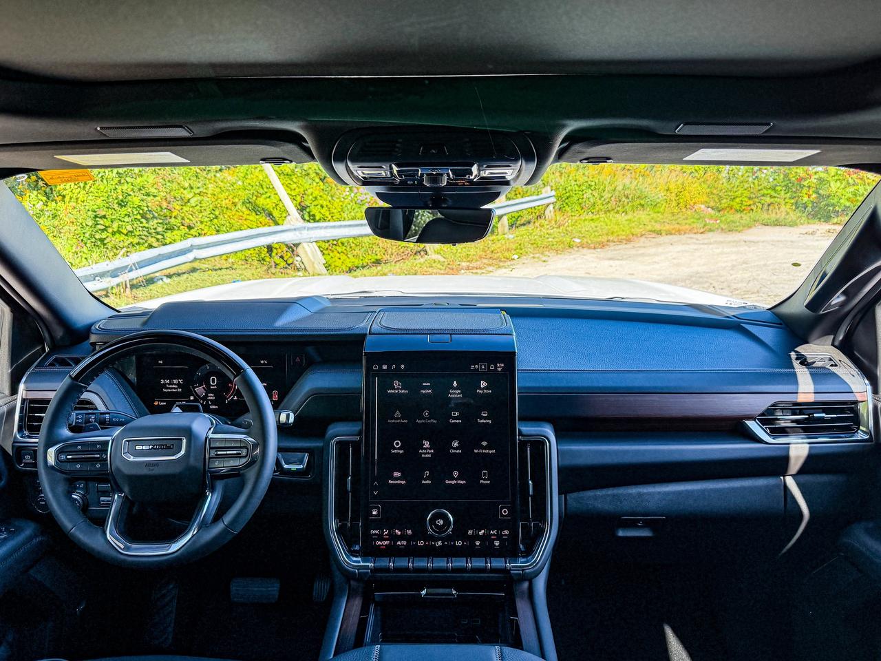 2027 GMC Yukon XL Denali Photo