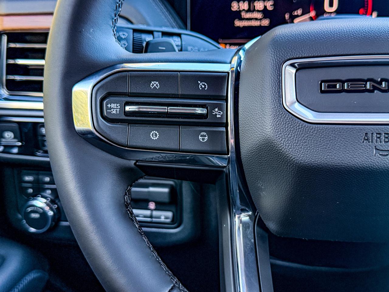 2027 GMC Yukon XL Denali Photo