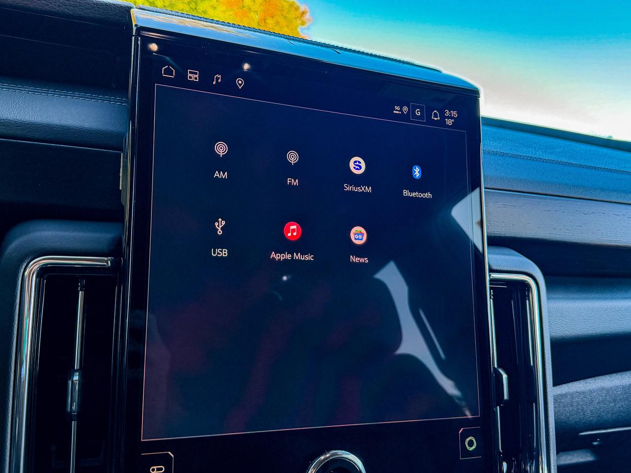 2027 GMC Yukon XL Denali Photo