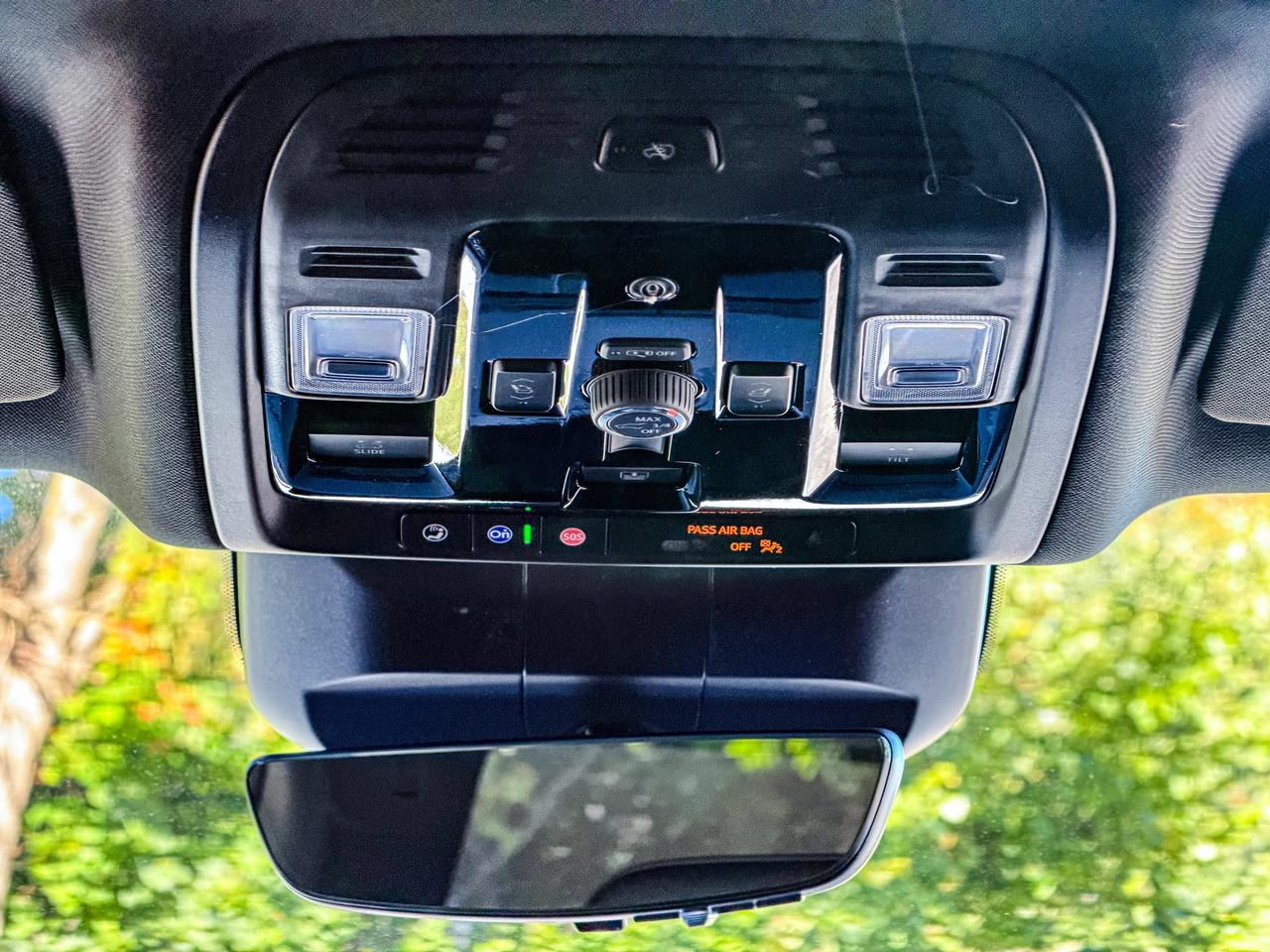 2027 GMC Yukon XL Denali Photo