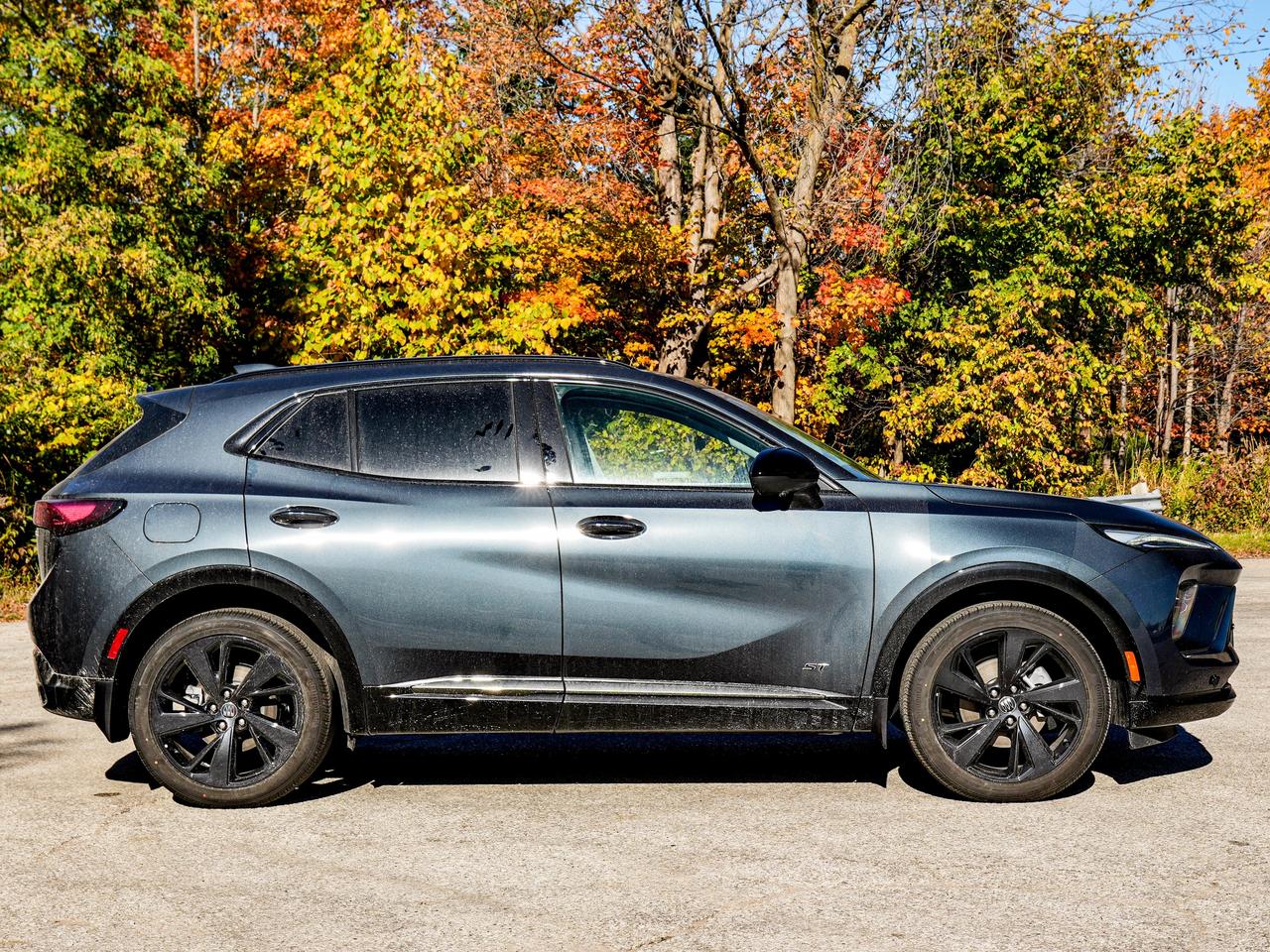 2026 Buick Envision SPORT TOURING Photo2