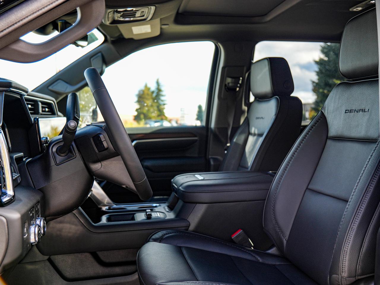 2026 GMC SIERRA 2500HD DENALI Photo