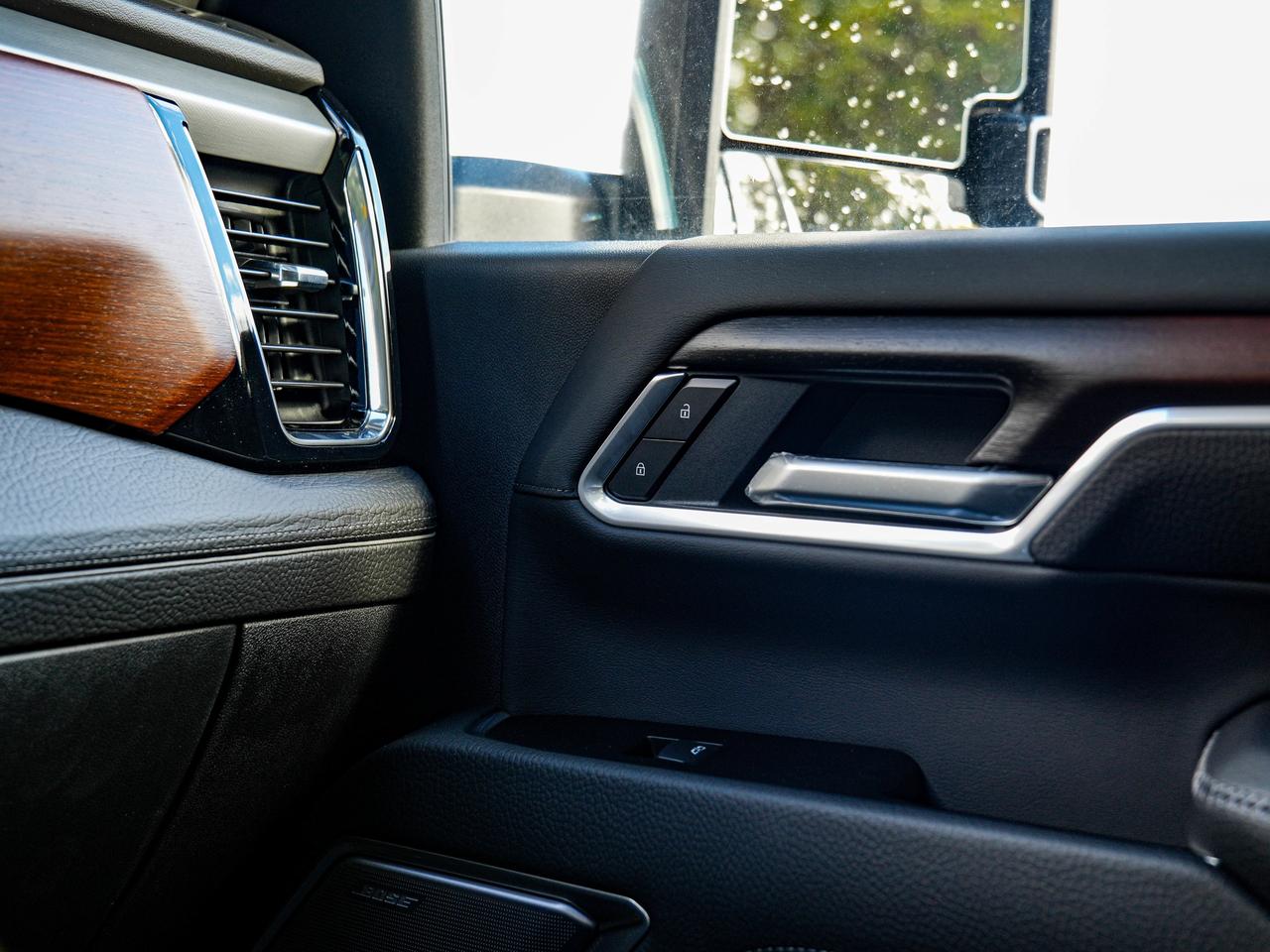 2026 GMC SIERRA 2500HD DENALI Photo