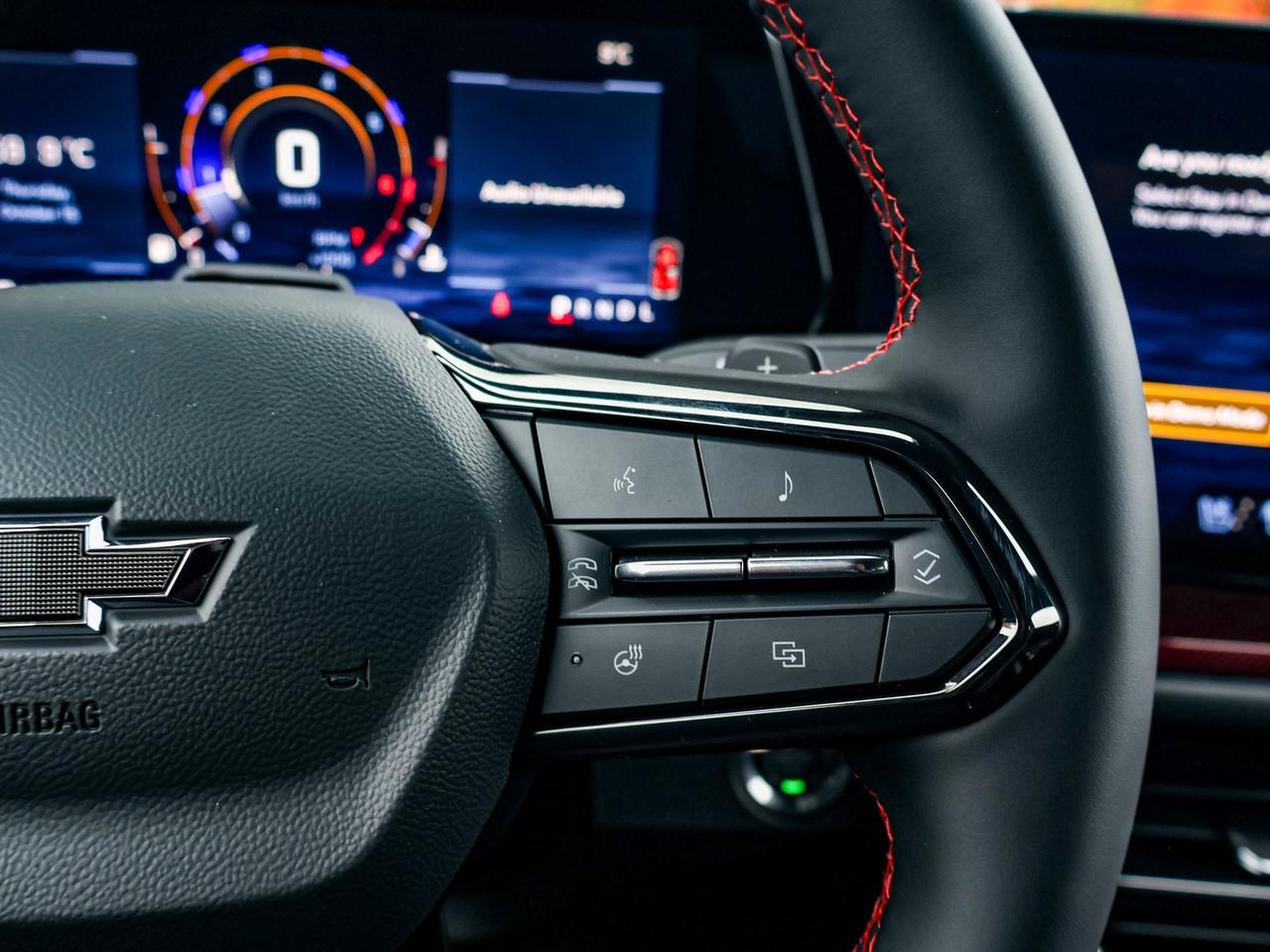 2027 Chevrolet Traverse RS Photo