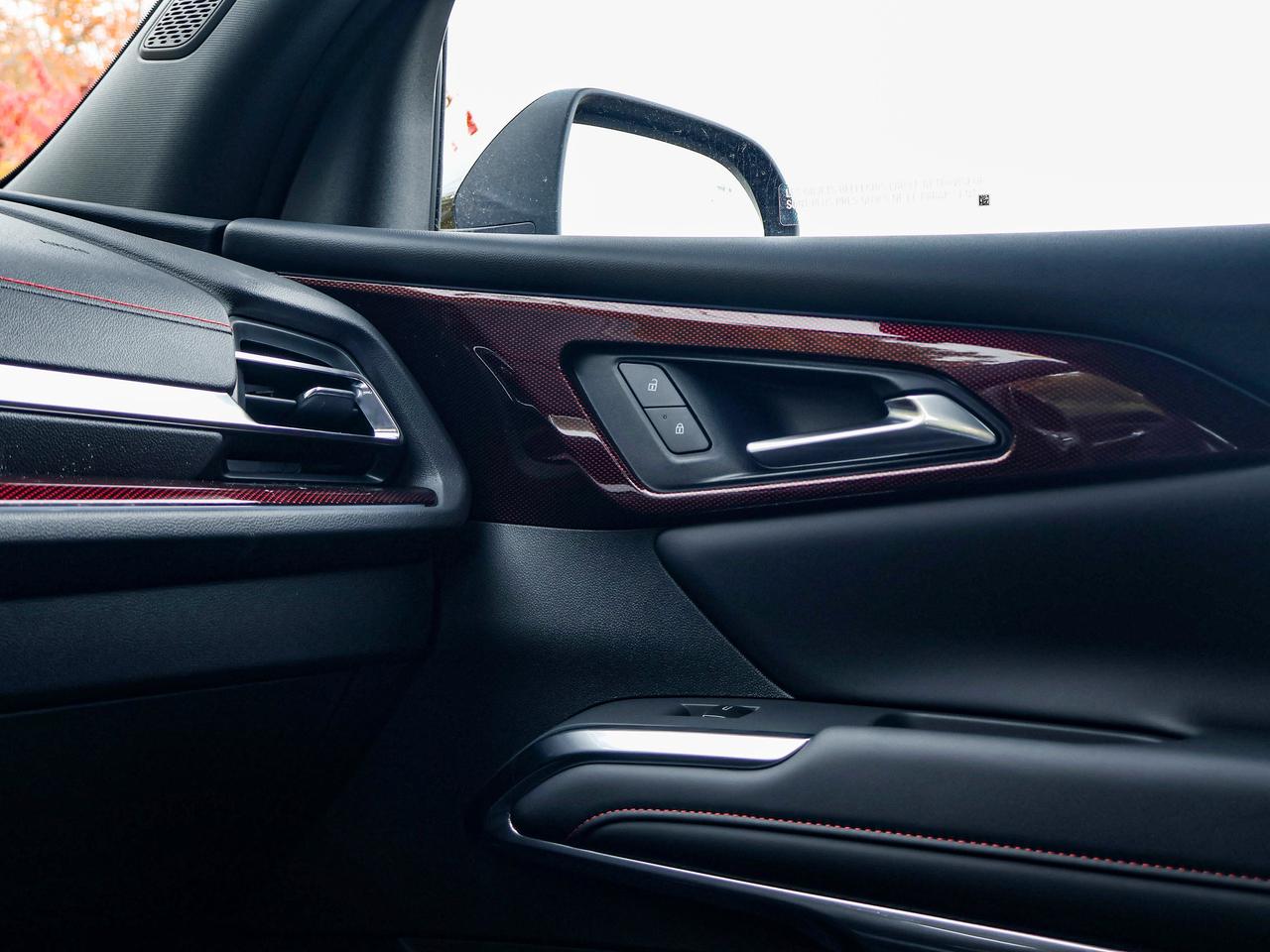 2027 Chevrolet Traverse RS Photo