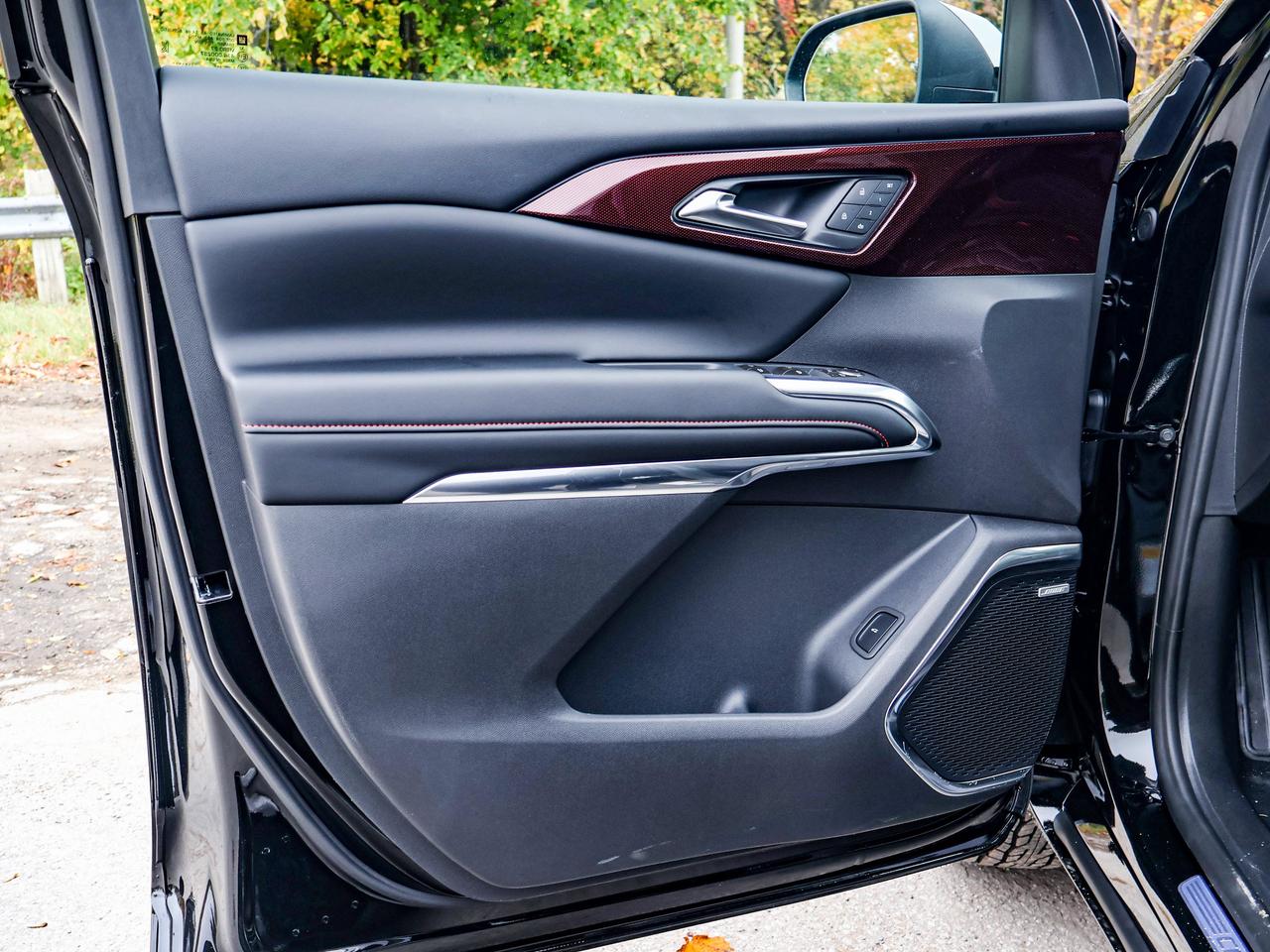 2027 Chevrolet Traverse RS Photo