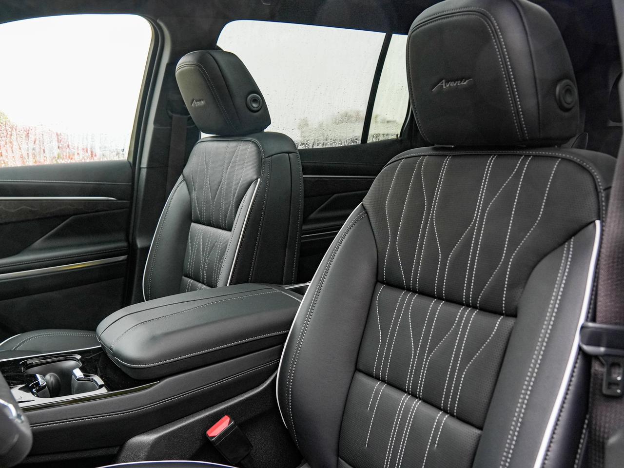 2027 Buick Enclave Avenir Photo