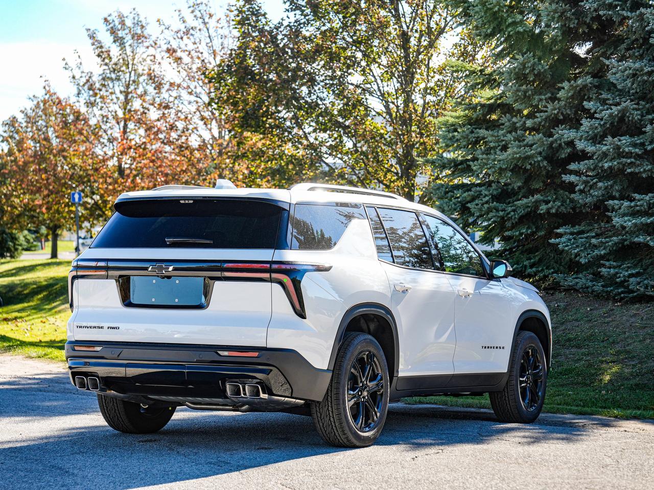 2027 Chevrolet Traverse LT Photo