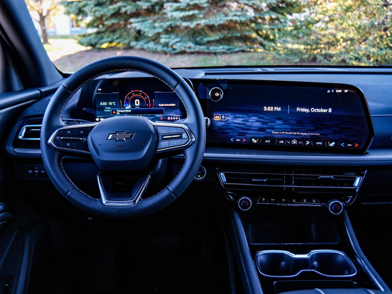2027 Chevrolet Traverse LT Photo