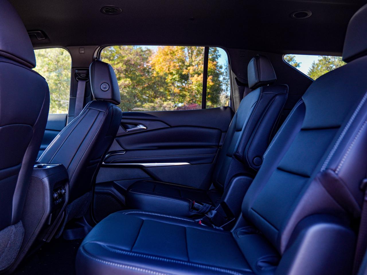2027 Chevrolet Traverse LT Photo