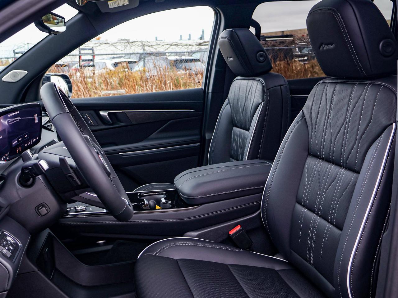 2027 Buick Enclave Avenir Photo