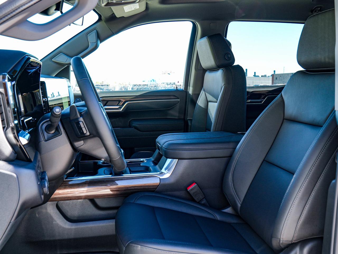 2026 Chevrolet Silverado 1500 LT Photo