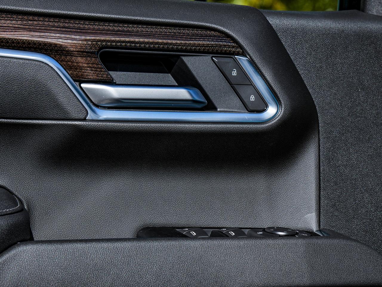 2026 Chevrolet Silverado 1500 LT Photo