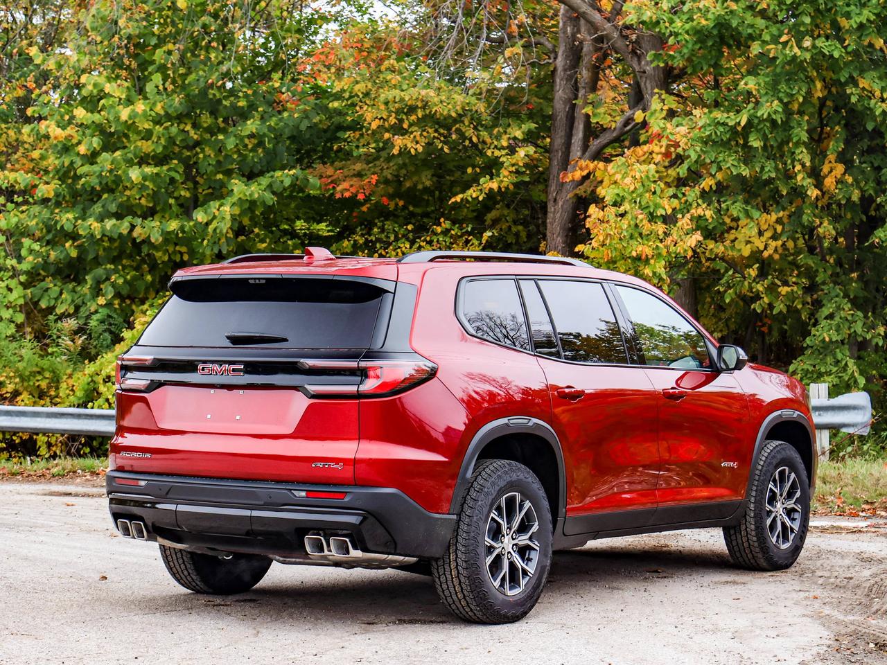 2027 GMC Acadia AT4 Photo