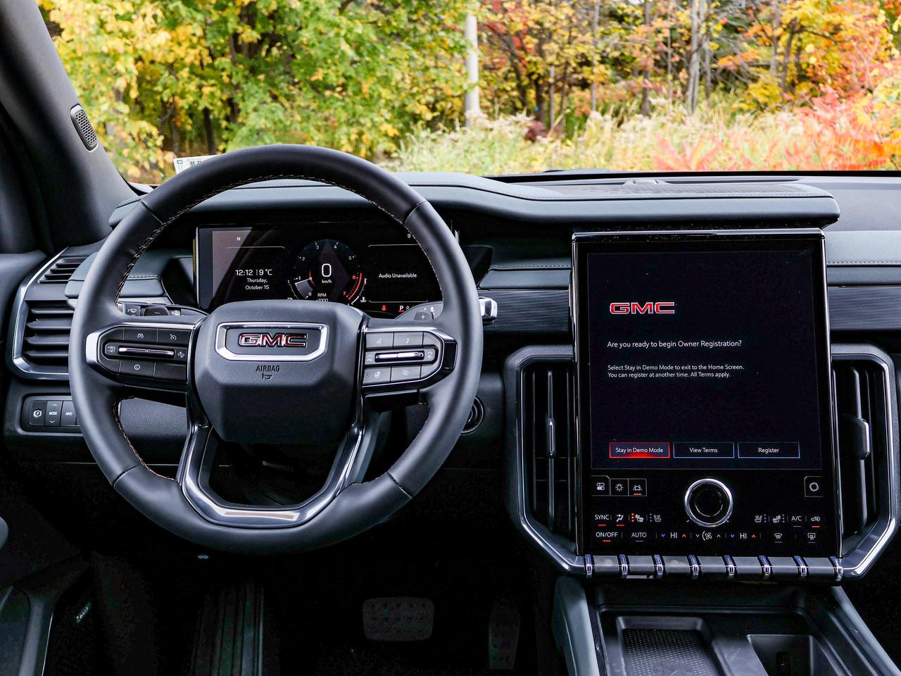 2027 GMC Acadia AT4 Photo