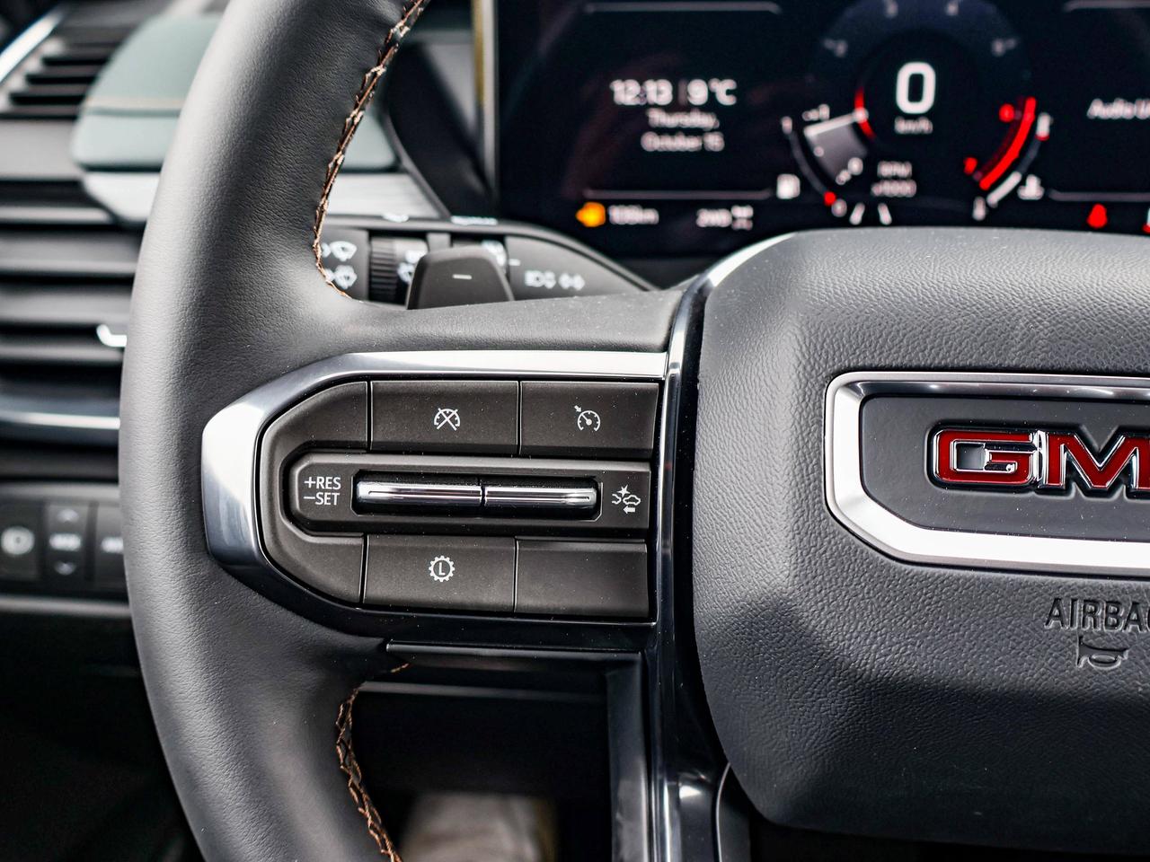 2027 GMC Acadia AT4 Photo
