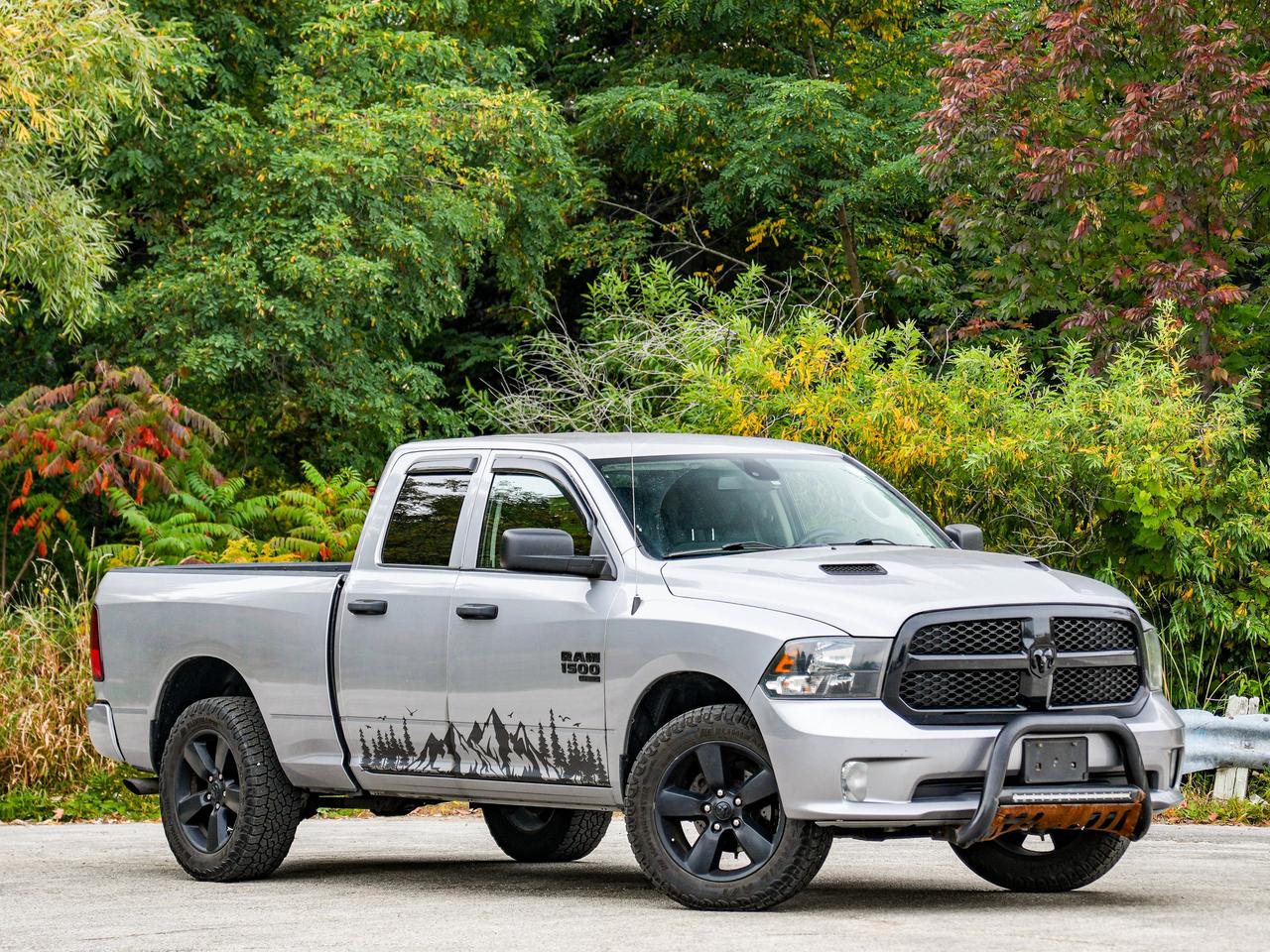 2021 RAM 1500 Classic EXPRESS Photo5