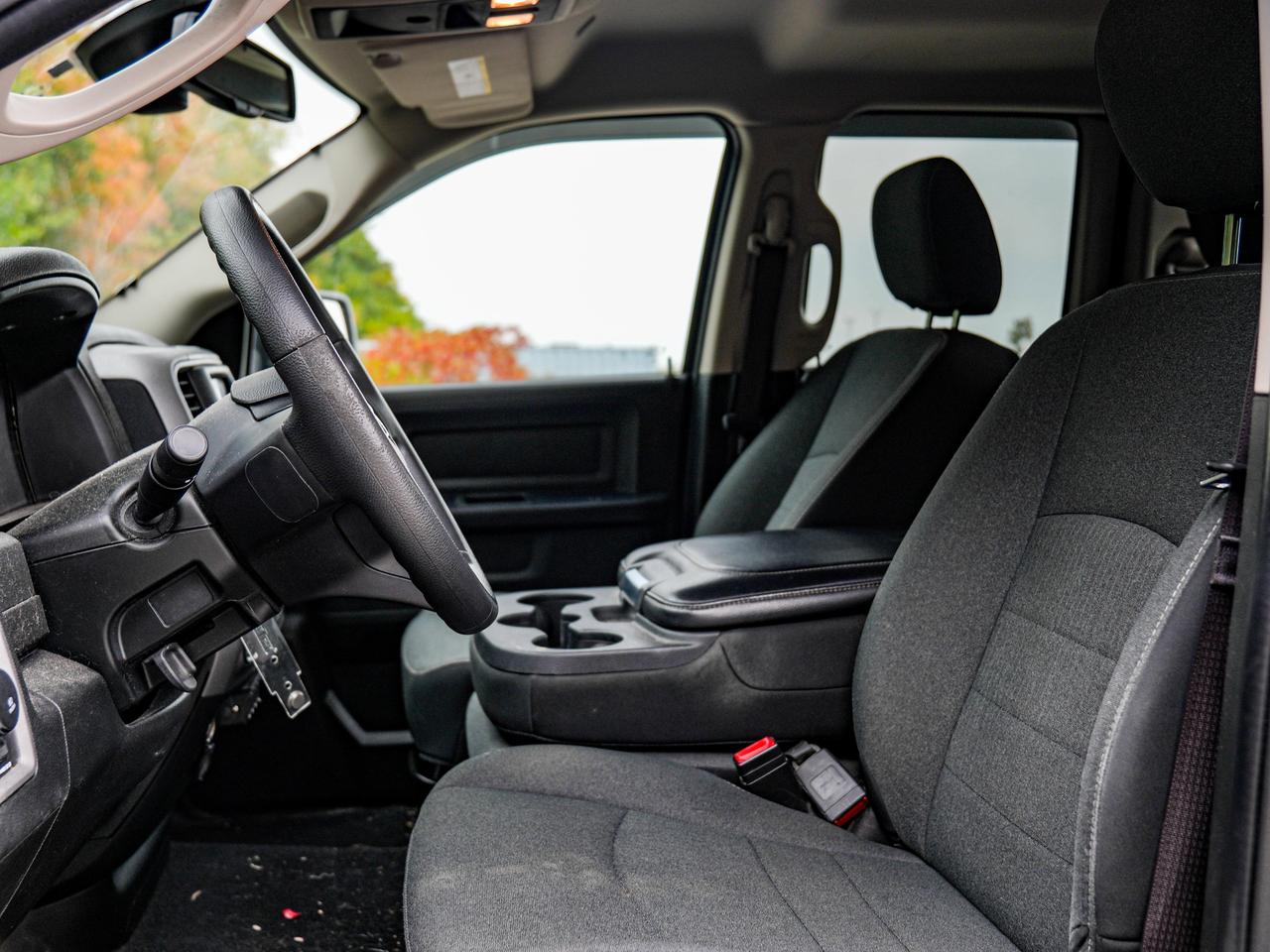 2021 RAM 1500 Classic EXPRESS Photo