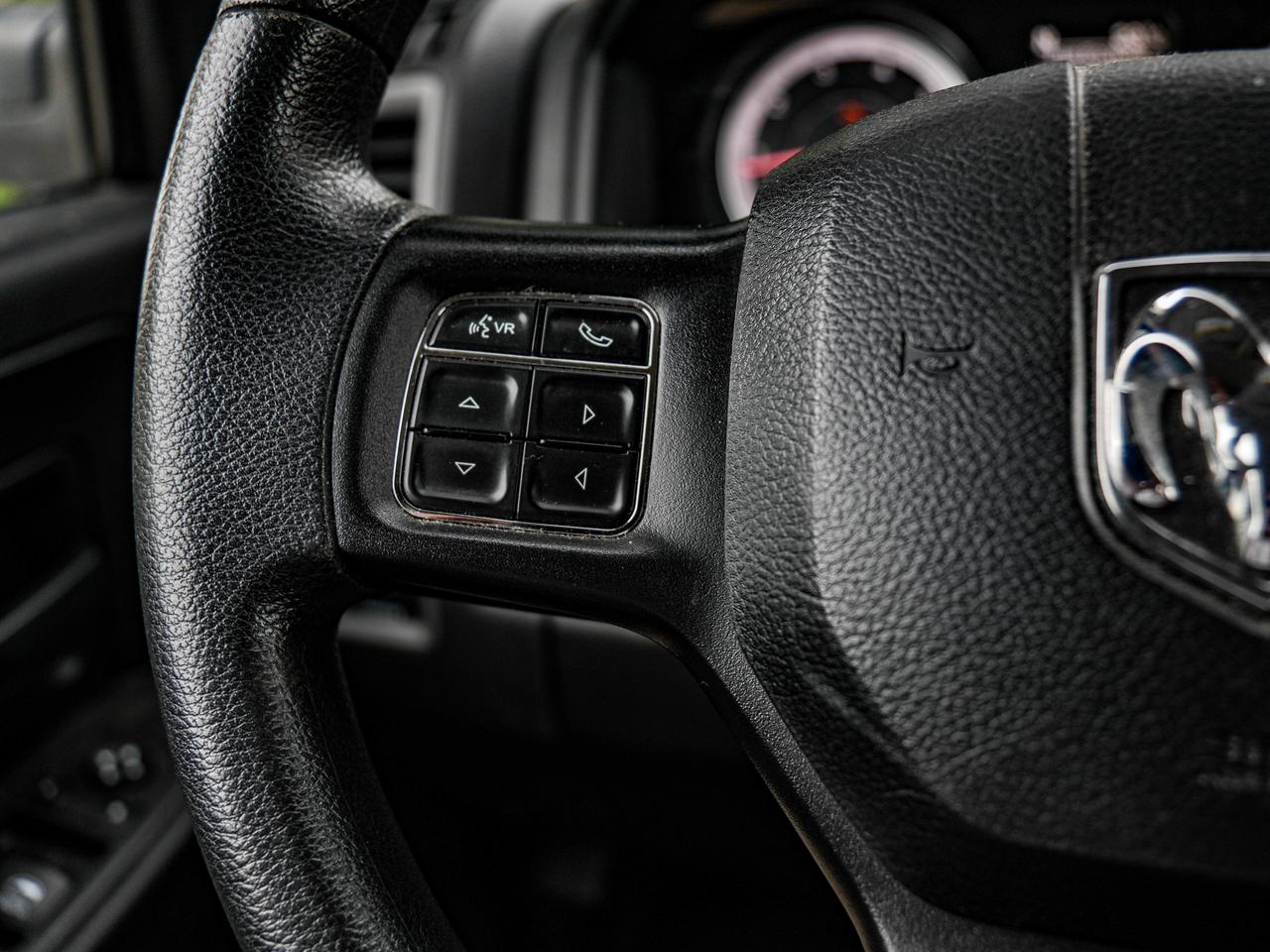 2021 RAM 1500 Classic EXPRESS Photo