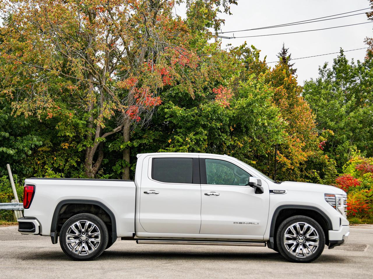 2023 GMC Sierra 1500 Denali Photo3