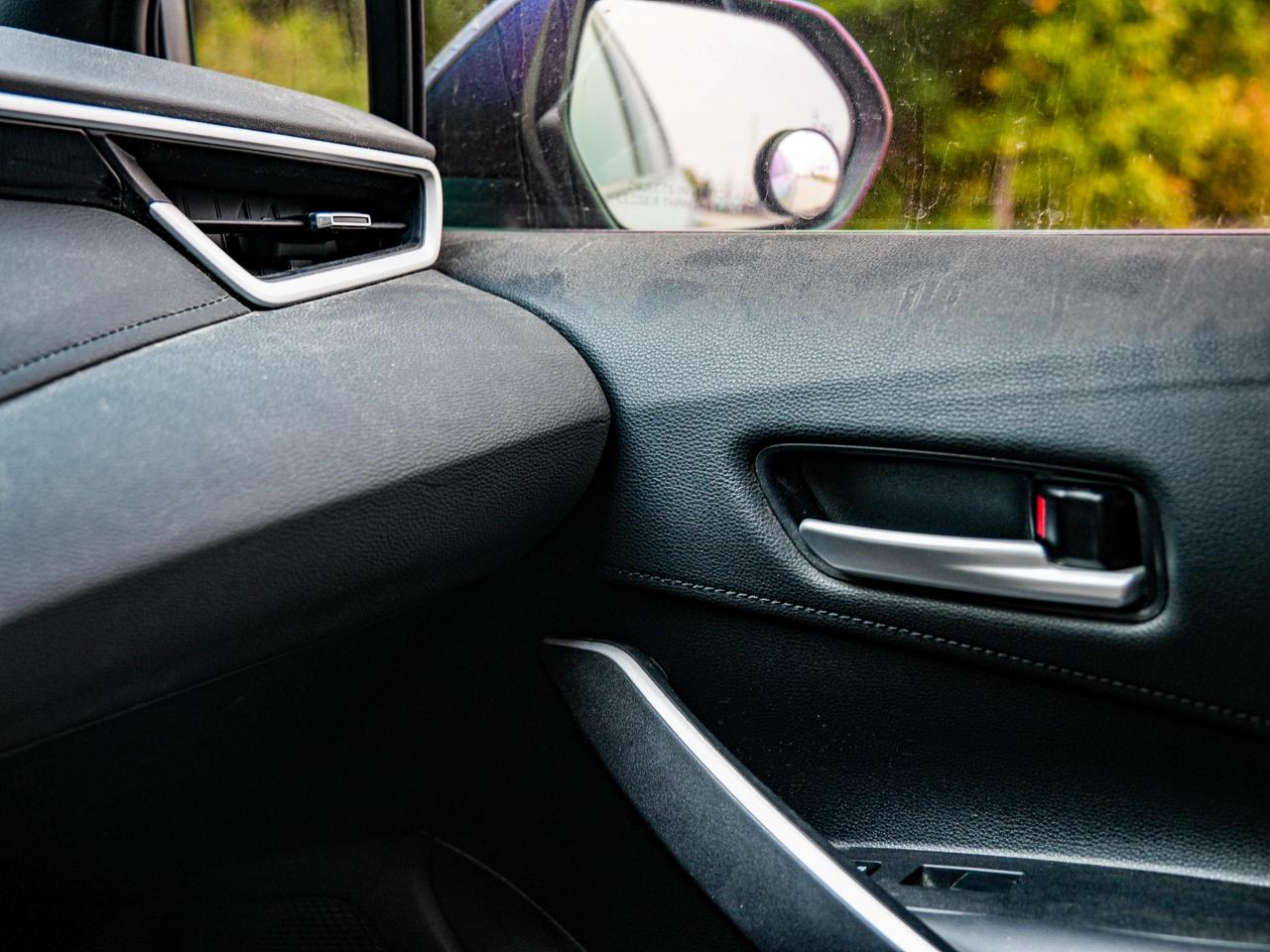 2020 Toyota Corolla XSE Photo