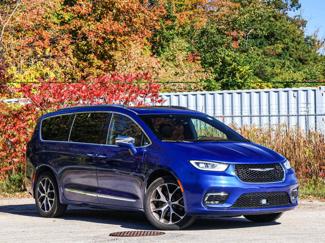 2021 Chrysler Pacifica Limited Photo5