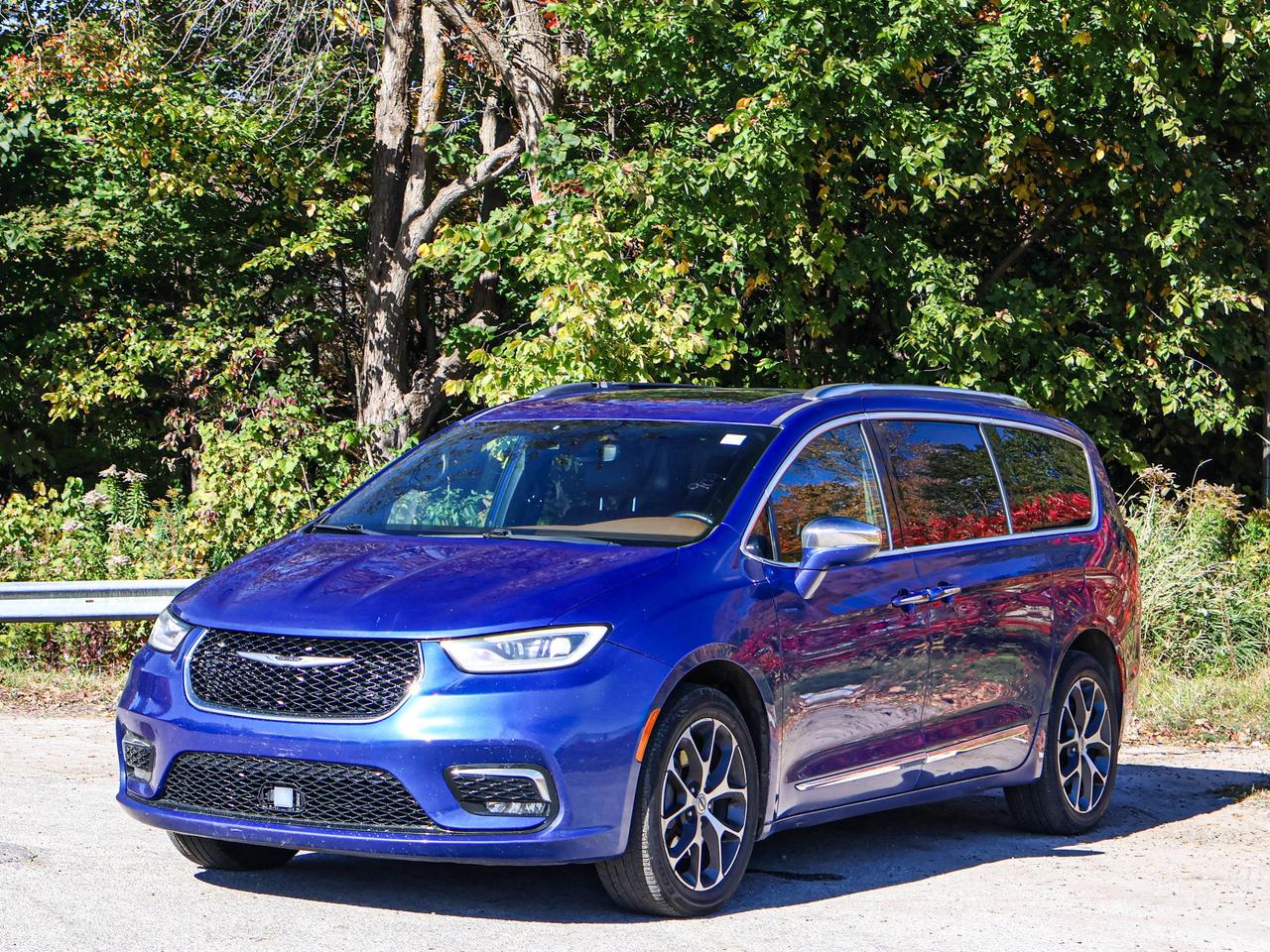 2021 Chrysler Pacifica Limited Photo