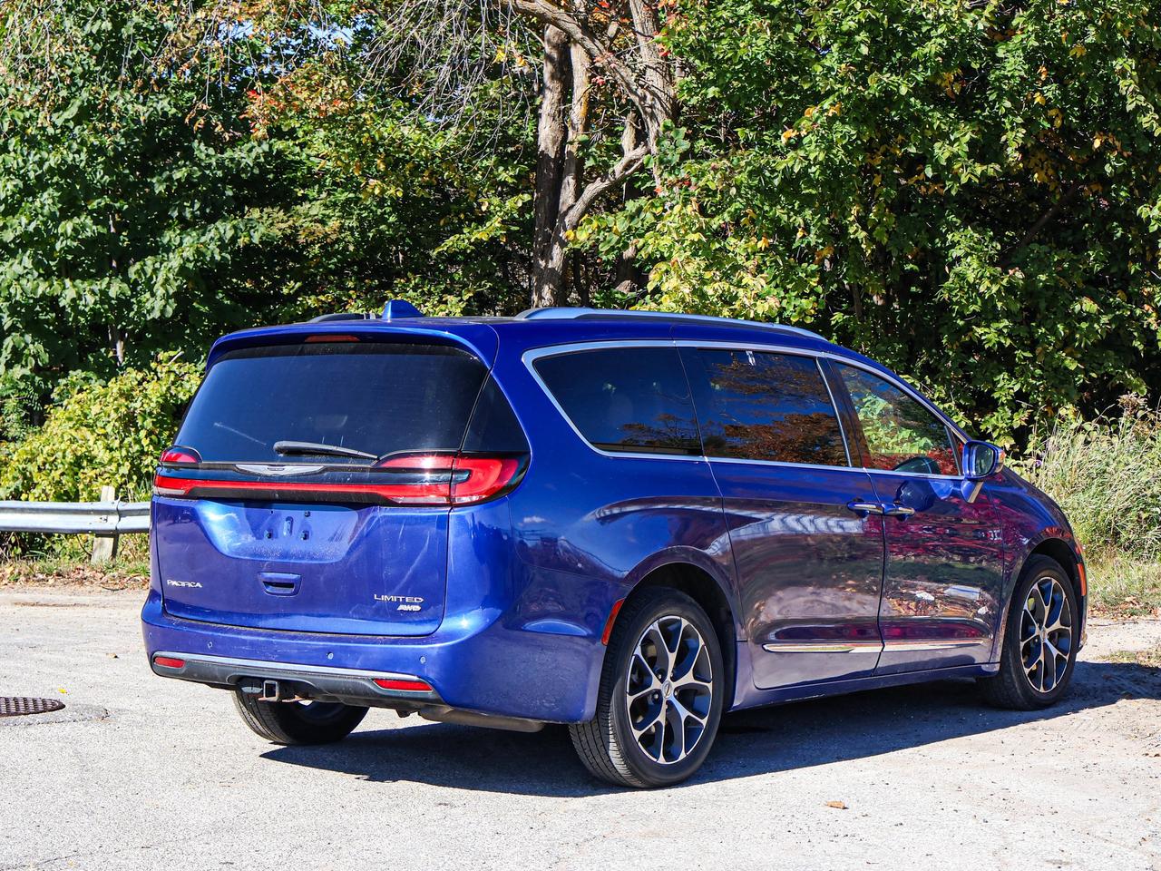 2021 Chrysler Pacifica Limited Photo