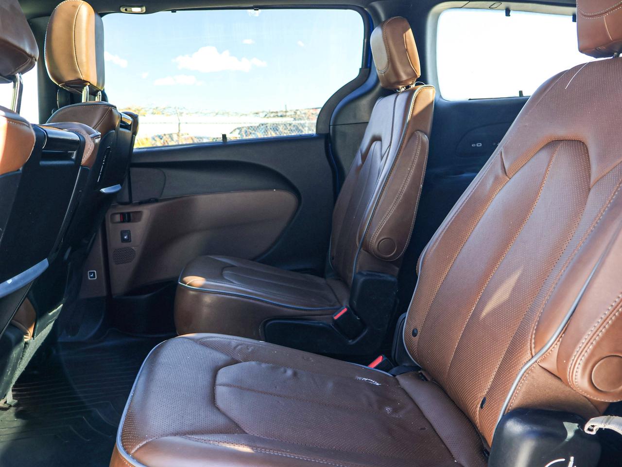 2021 Chrysler Pacifica Limited Photo