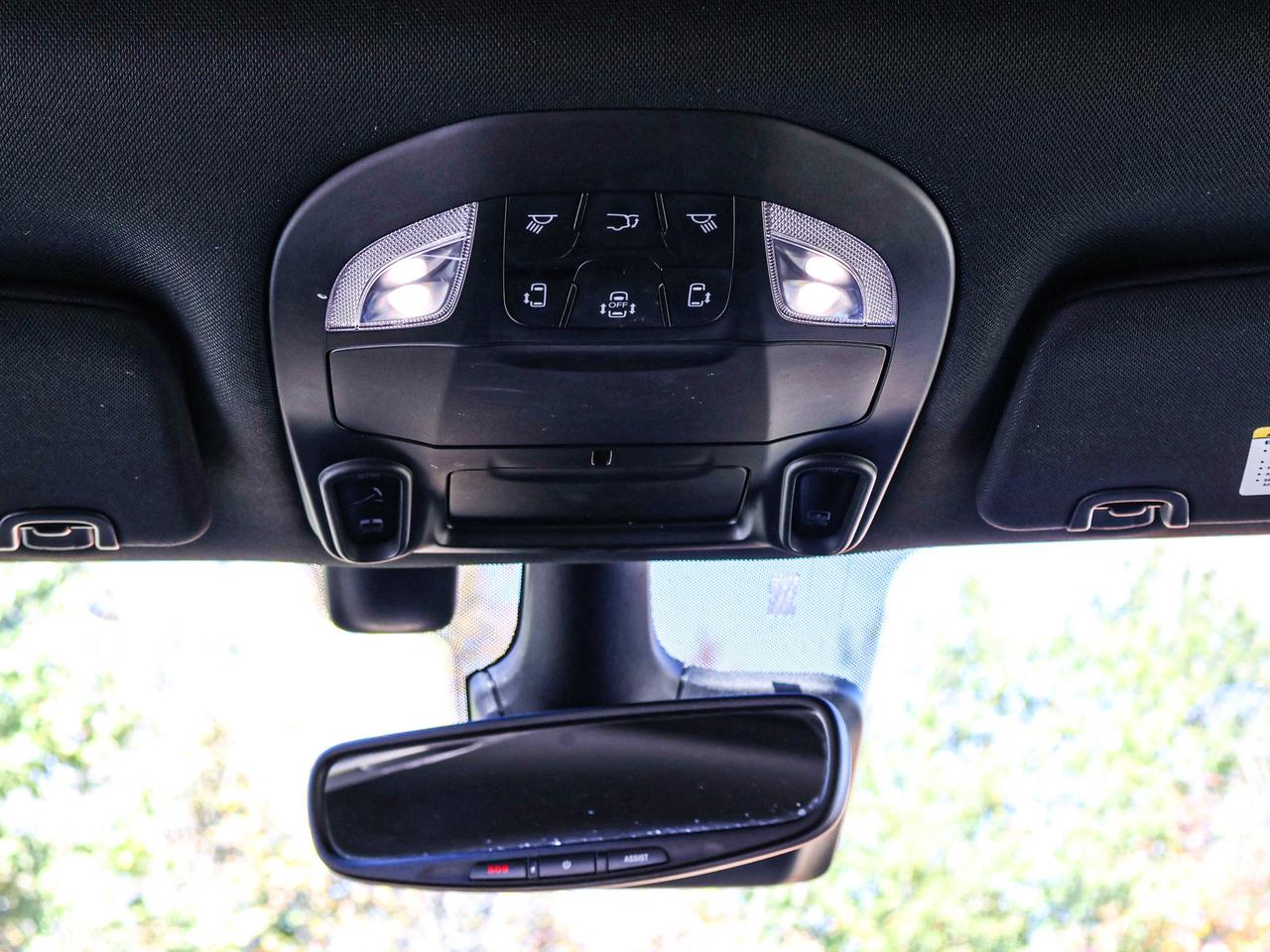2021 Chrysler Pacifica Limited Photo