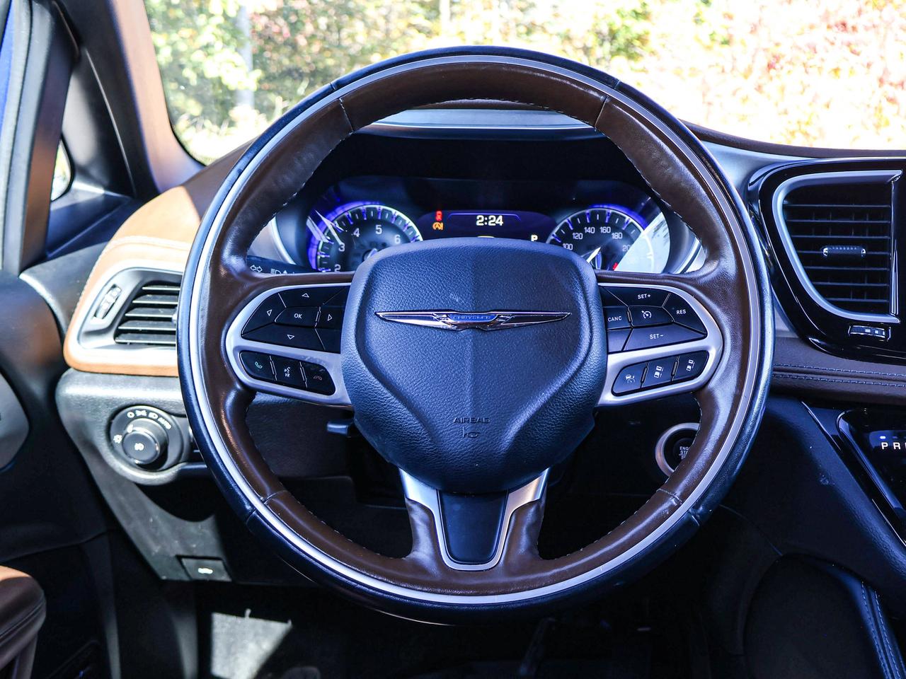 2021 Chrysler Pacifica Limited Photo