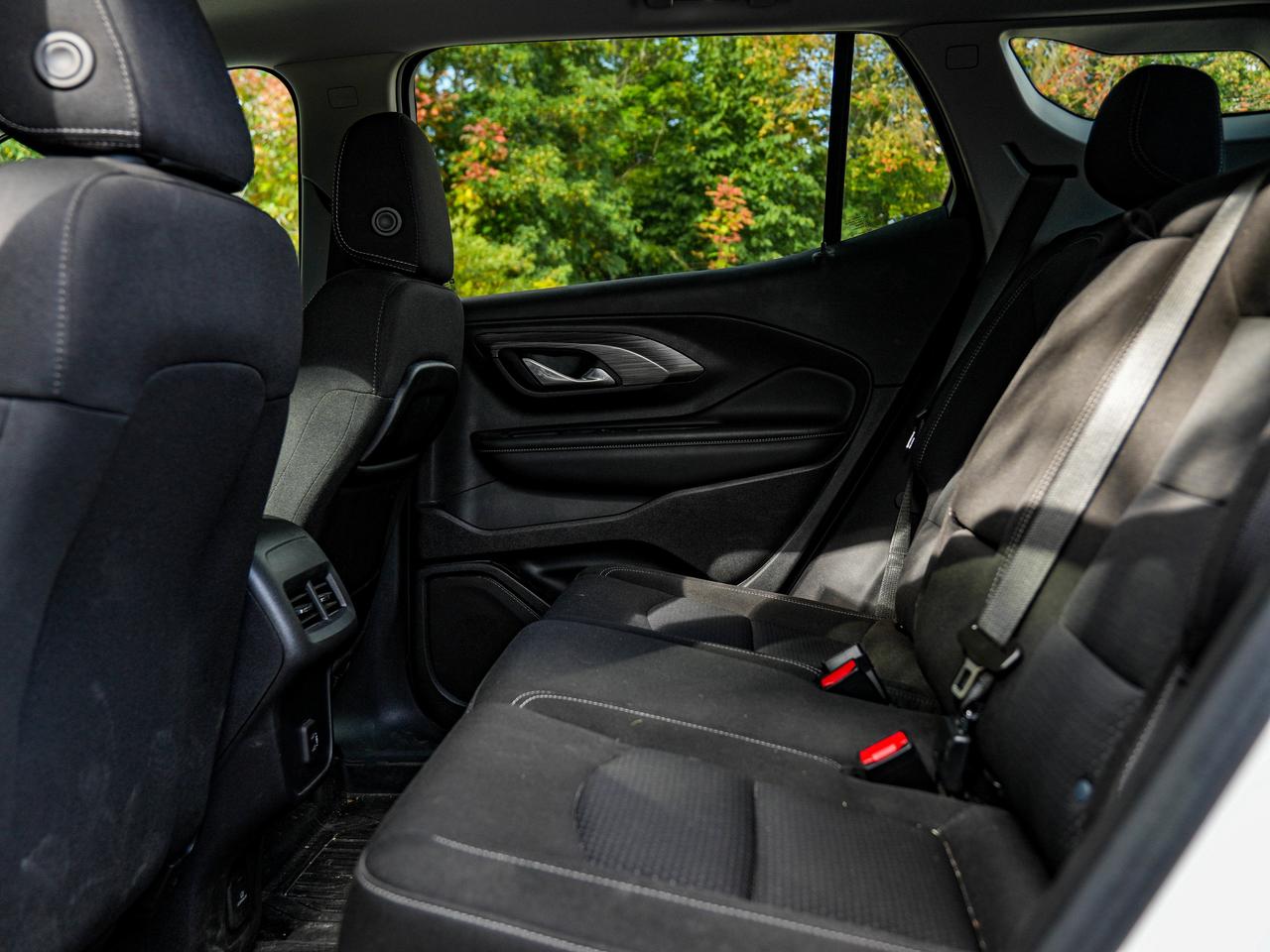 2023 GMC Terrain SLE Photo