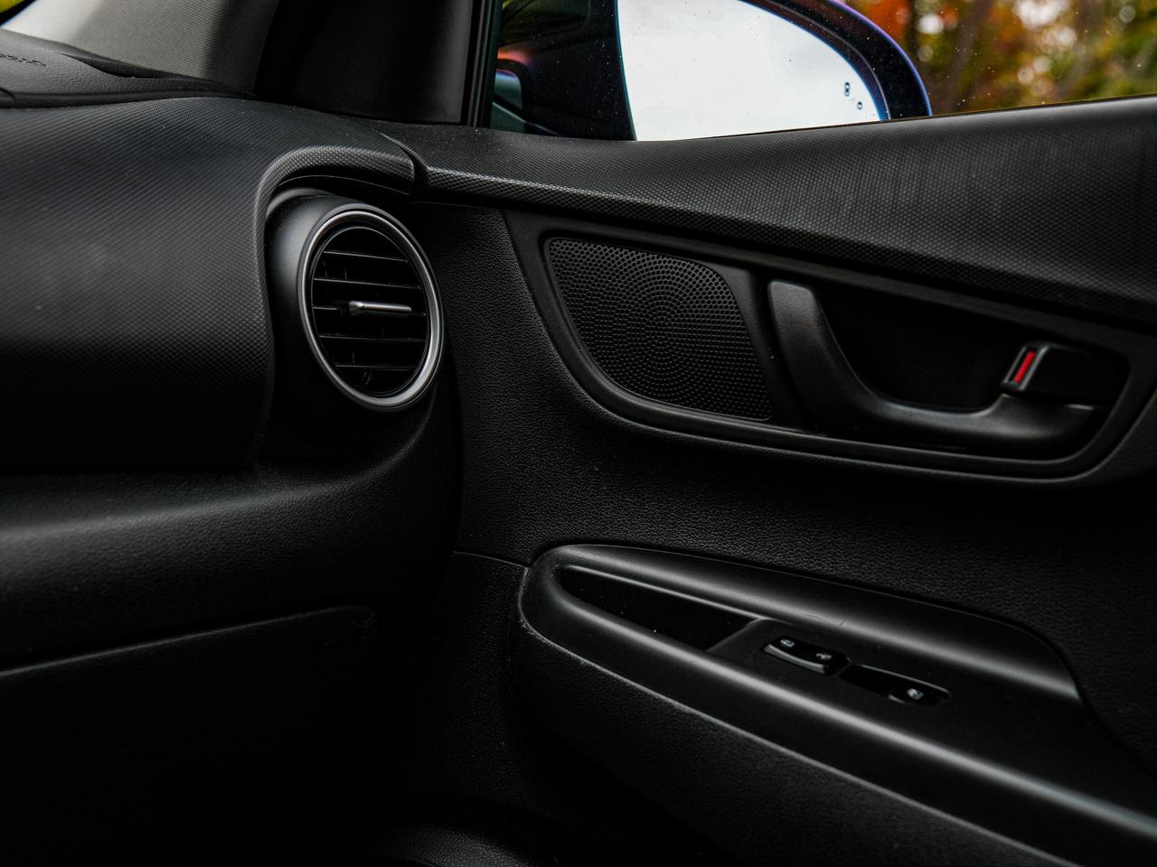 2021 Hyundai KONA Preferred Photo
