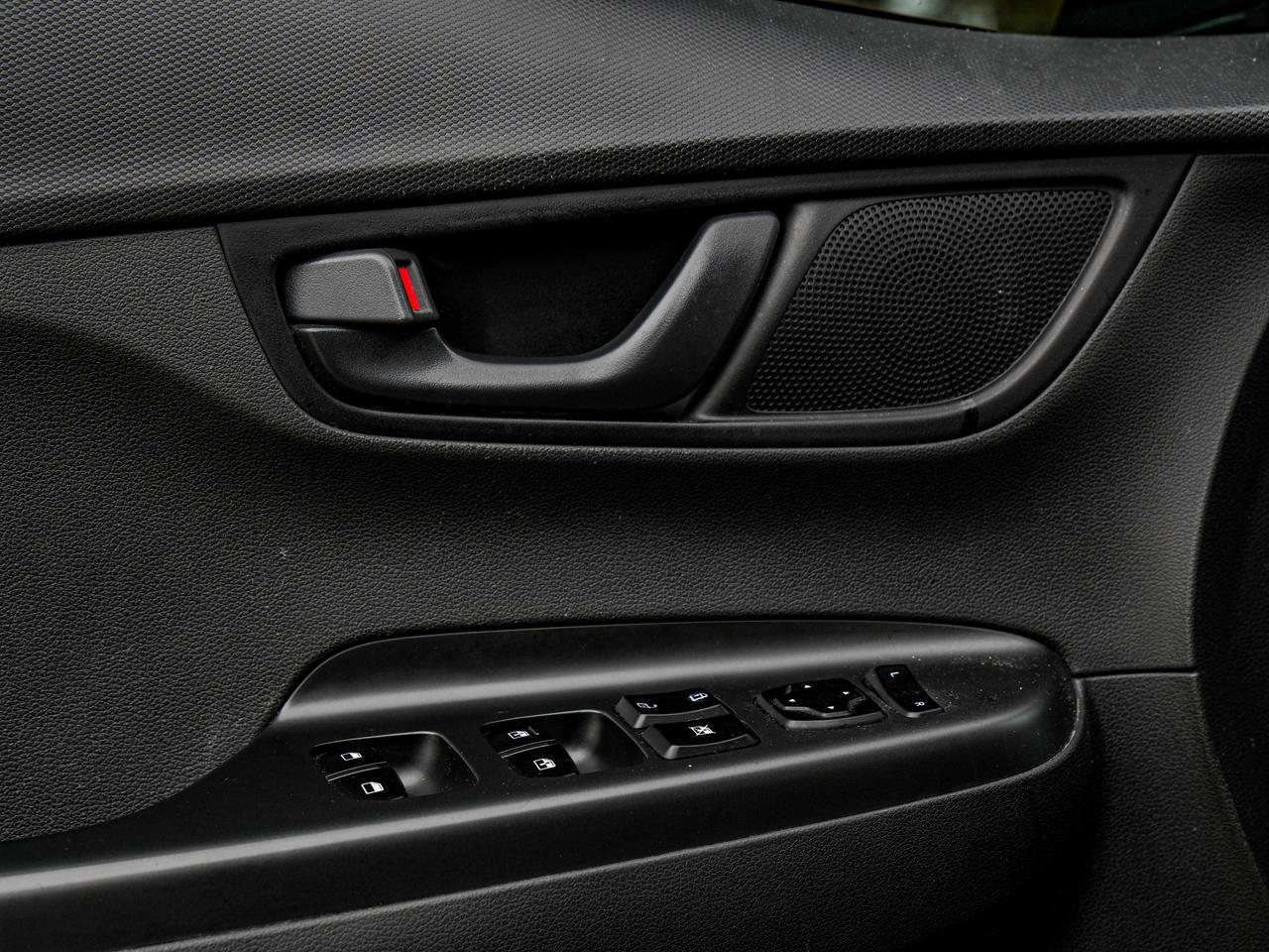 2021 Hyundai KONA Preferred Photo