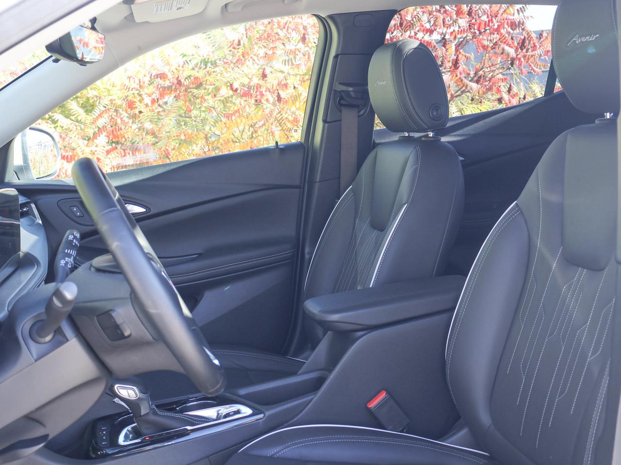 2026 Buick Encore GX Avenir Photo