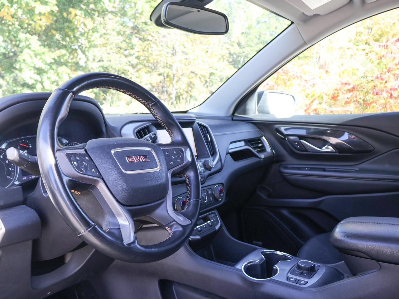 2023 GMC Terrain AT4 Photo