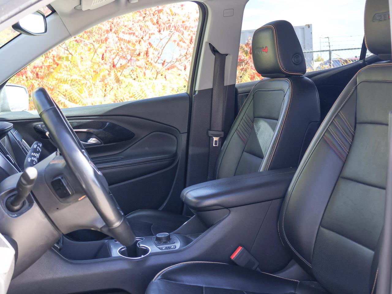 2023 GMC Terrain AT4 Photo