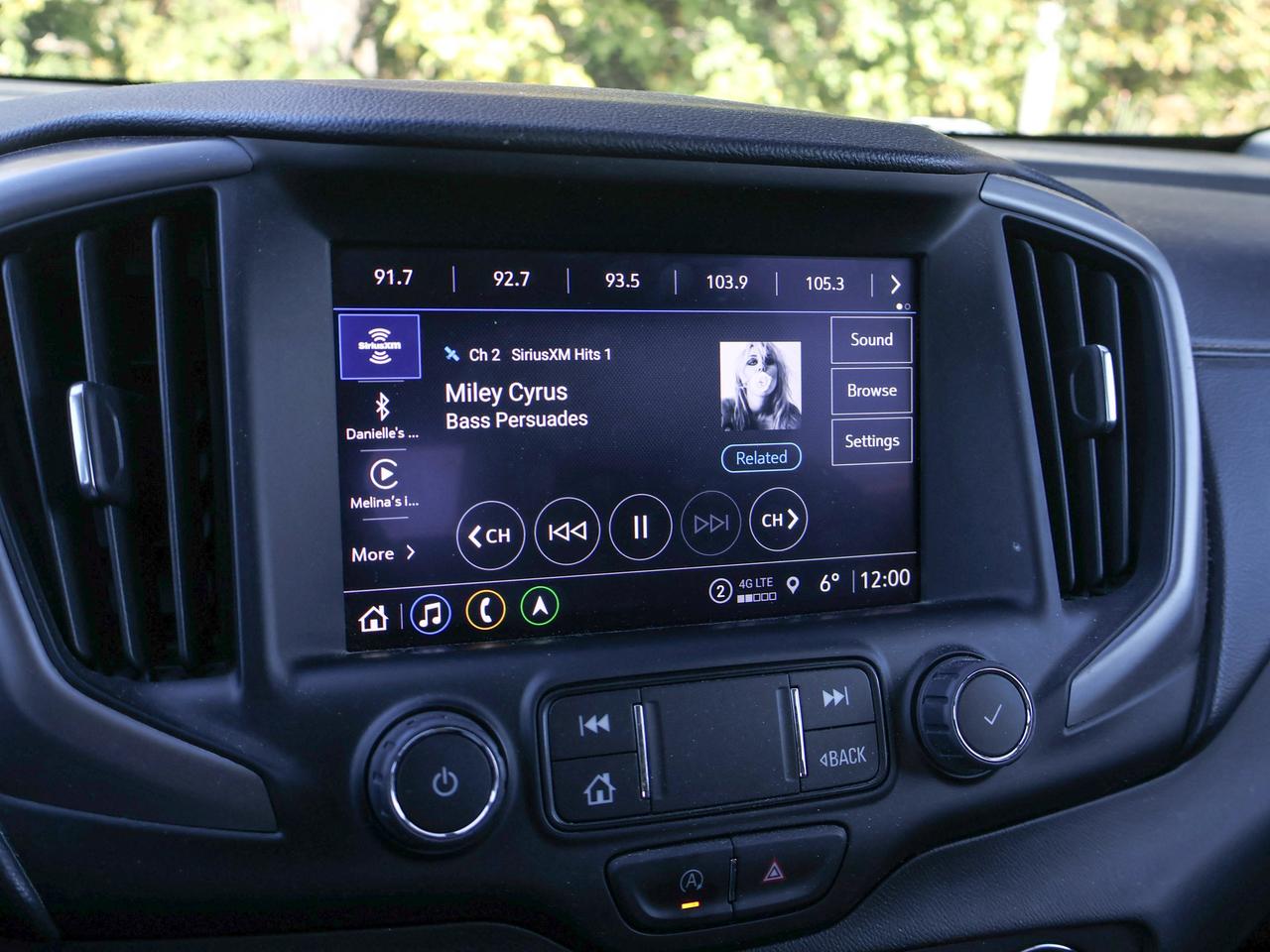 2023 GMC Terrain AT4 Photo