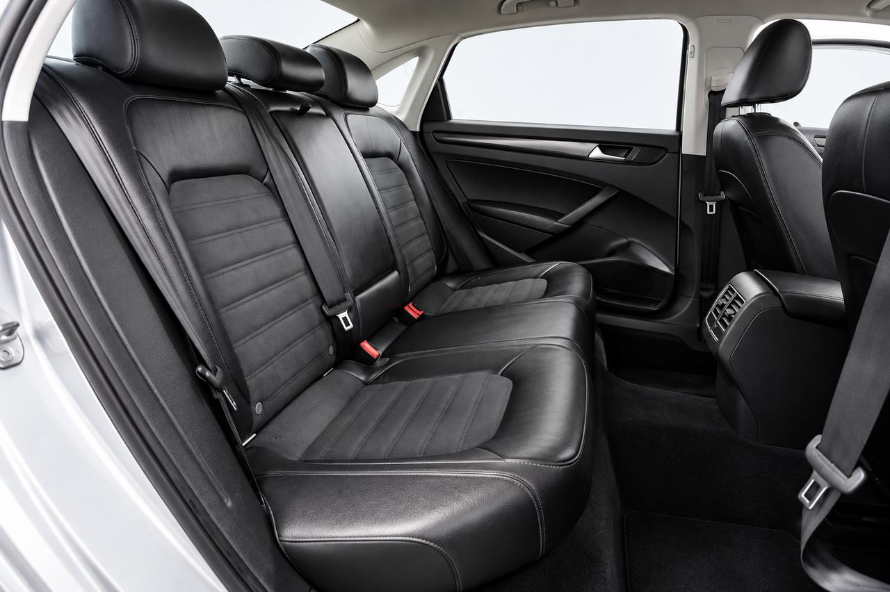 2014 Volkswagen Passat TDI Highline - NO ACCIDENT, FULLY SERVICES, LOADED Photo