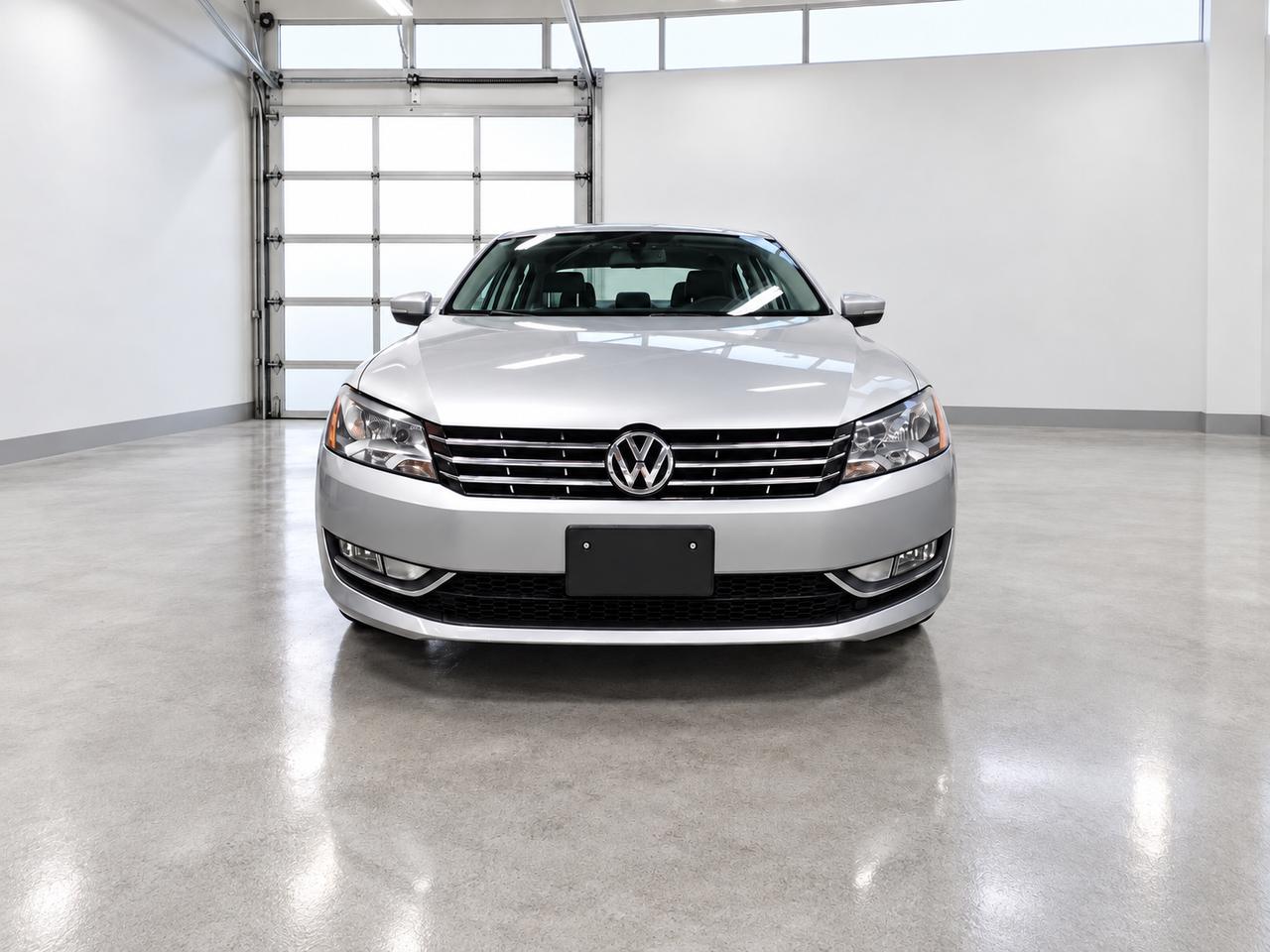 2014 Volkswagen Passat TDI Highline - NO ACCIDENT, FULLY SERVICES, LOADED Photo