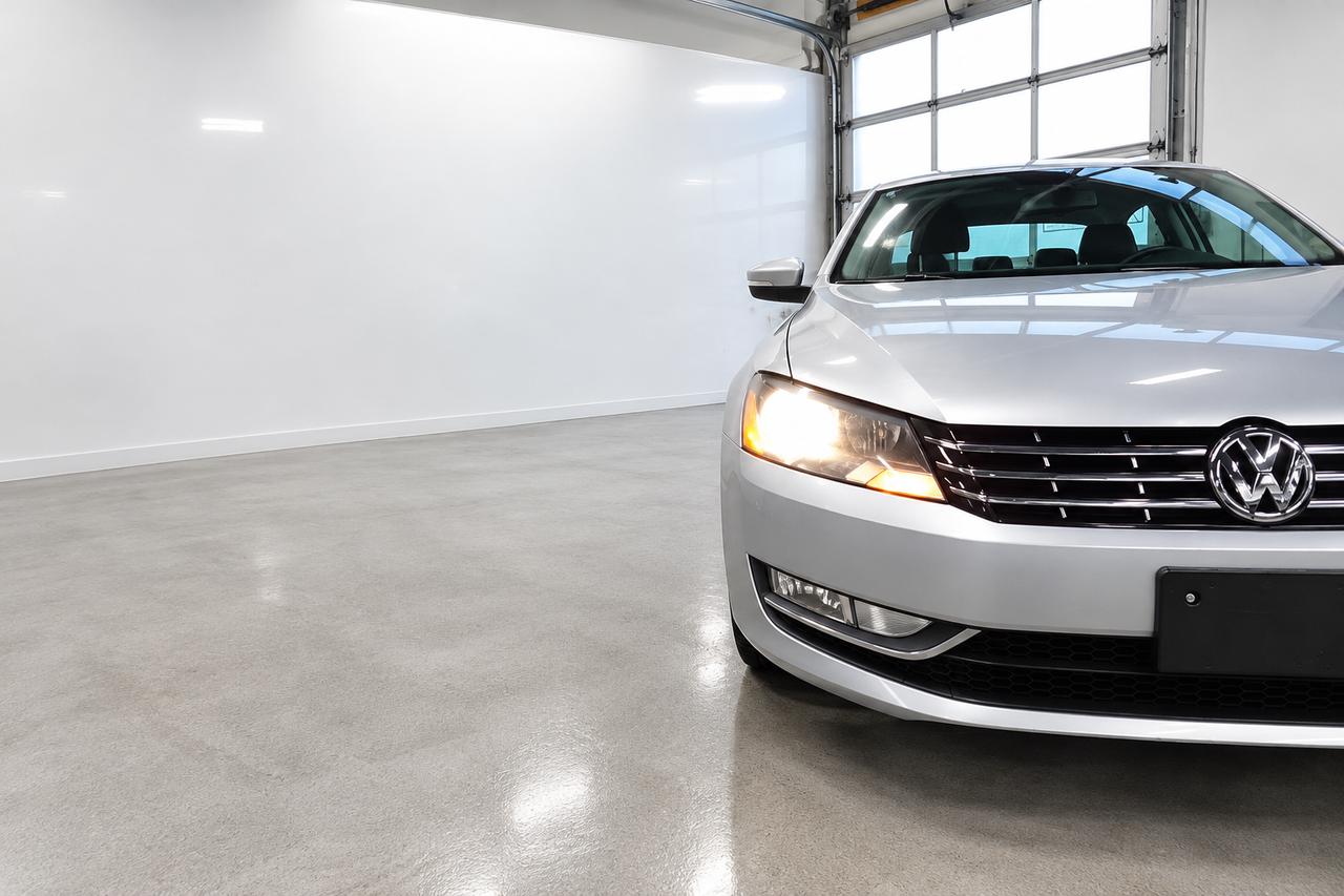 2014 Volkswagen Passat TDI Highline - NO ACCIDENT, FULLY SERVICES, LOADED Photo