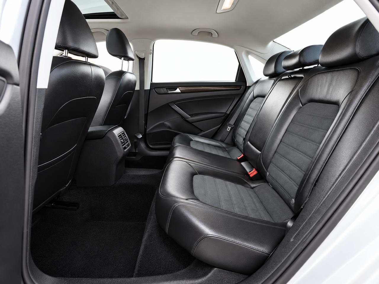 2014 Volkswagen Passat TDI Highline - NO ACCIDENT, FULLY SERVICES, LOADED Photo