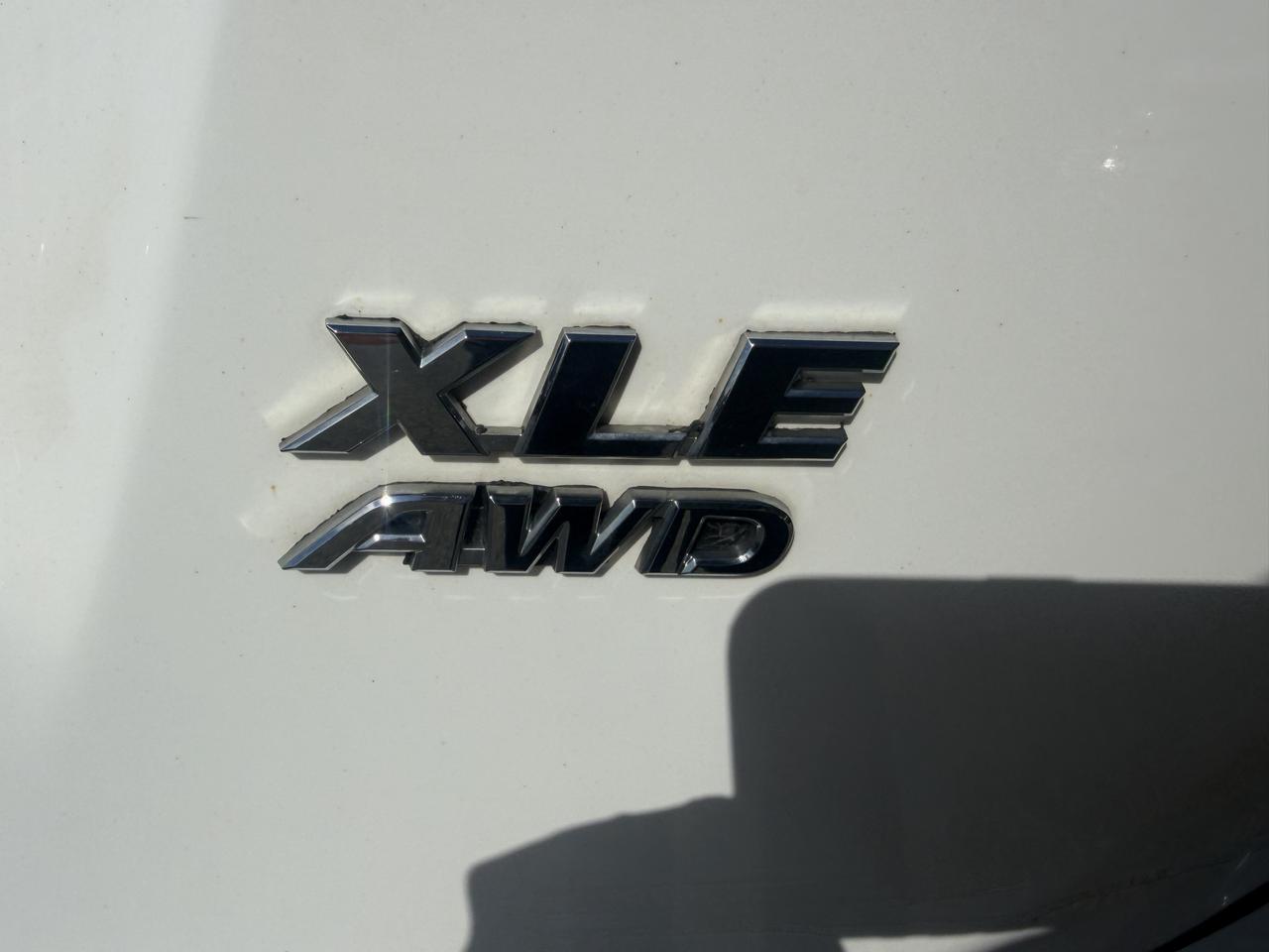 2018 Toyota RAV4 XLE | AWD | Sunroof Photo