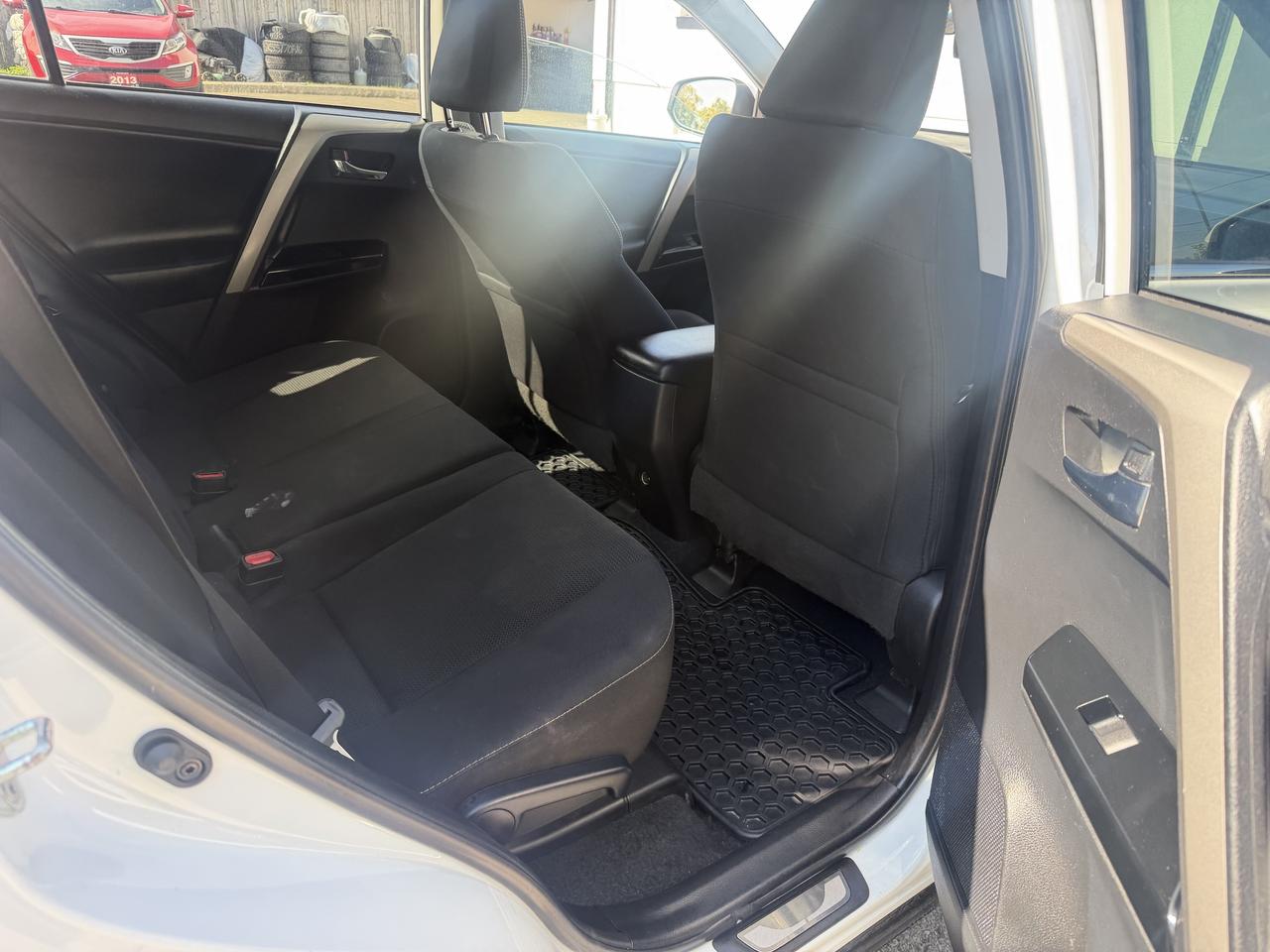 2018 Toyota RAV4 XLE | AWD | Sunroof Photo
