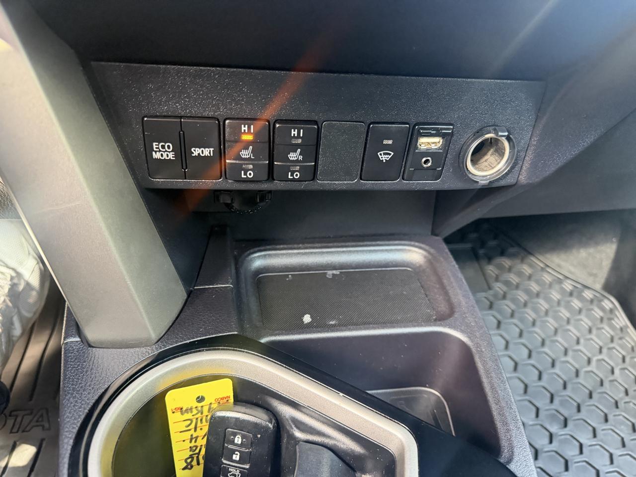 2018 Toyota RAV4 XLE | AWD | Sunroof Photo