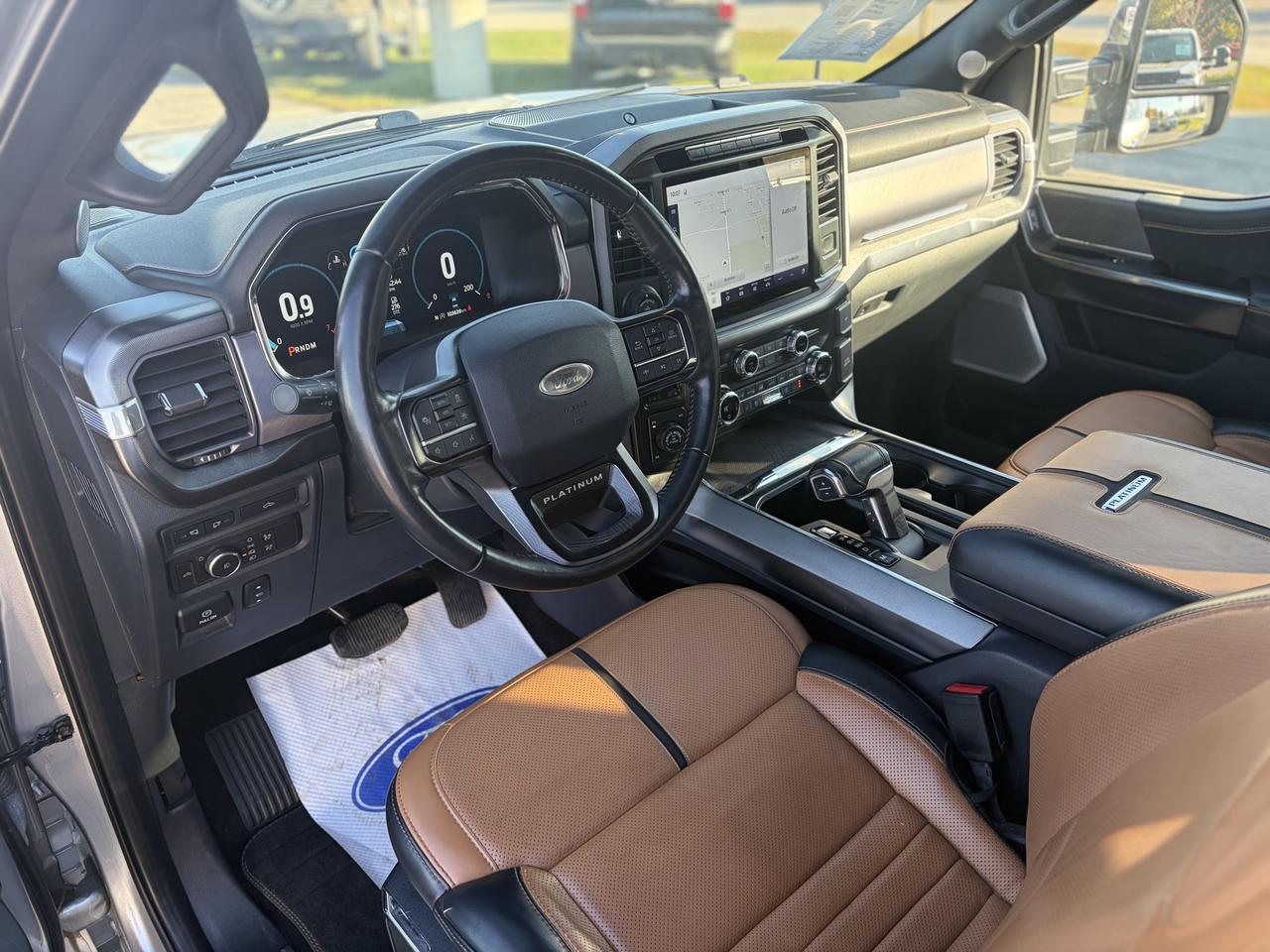 2021 Ford F-150 Platinum 4WD SuperCrew 5.5' Box Photo